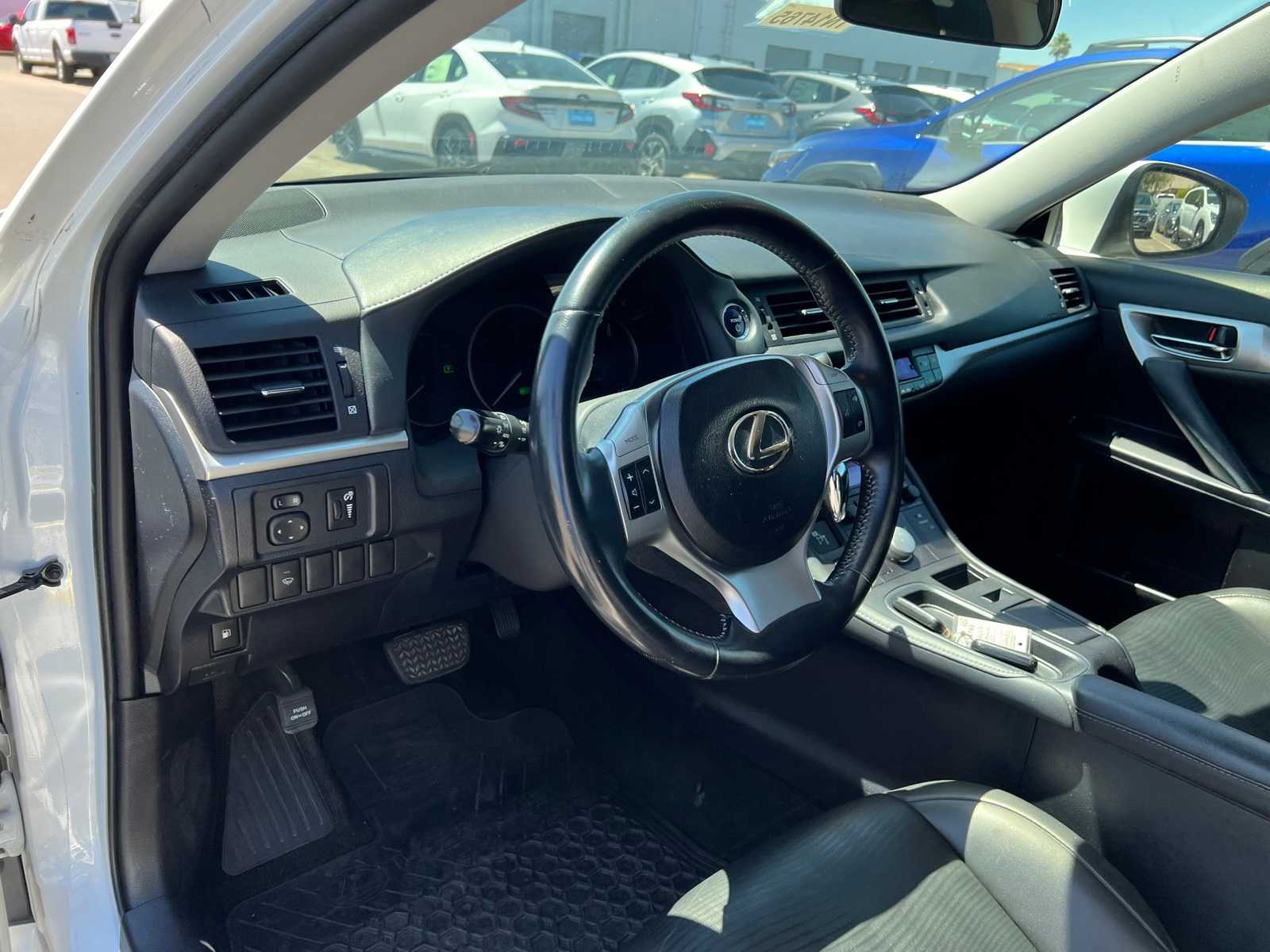 Thumbnail: 2013 Lexus CT - 12