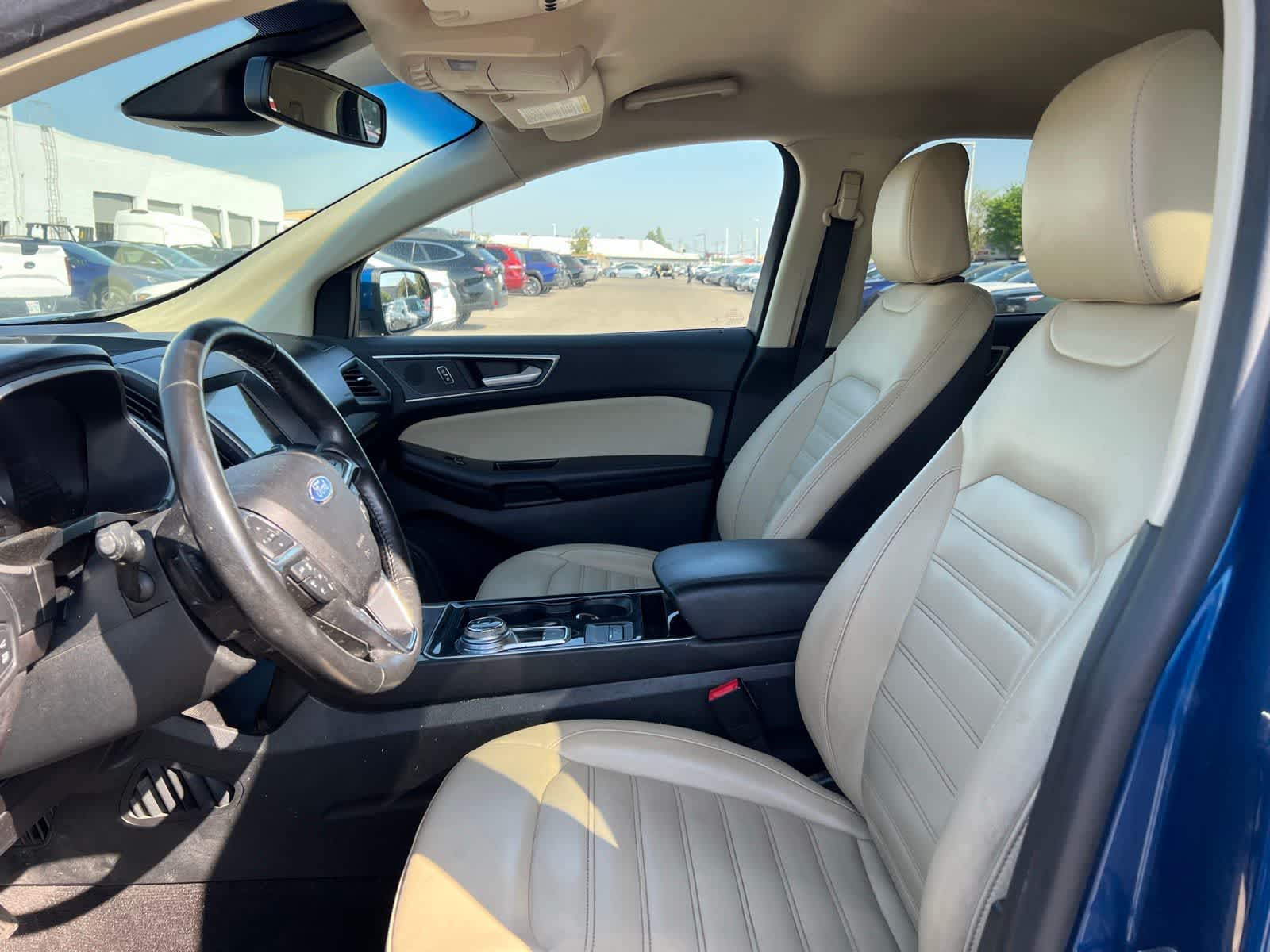 Thumbnail: 2020 Ford Edge - 15