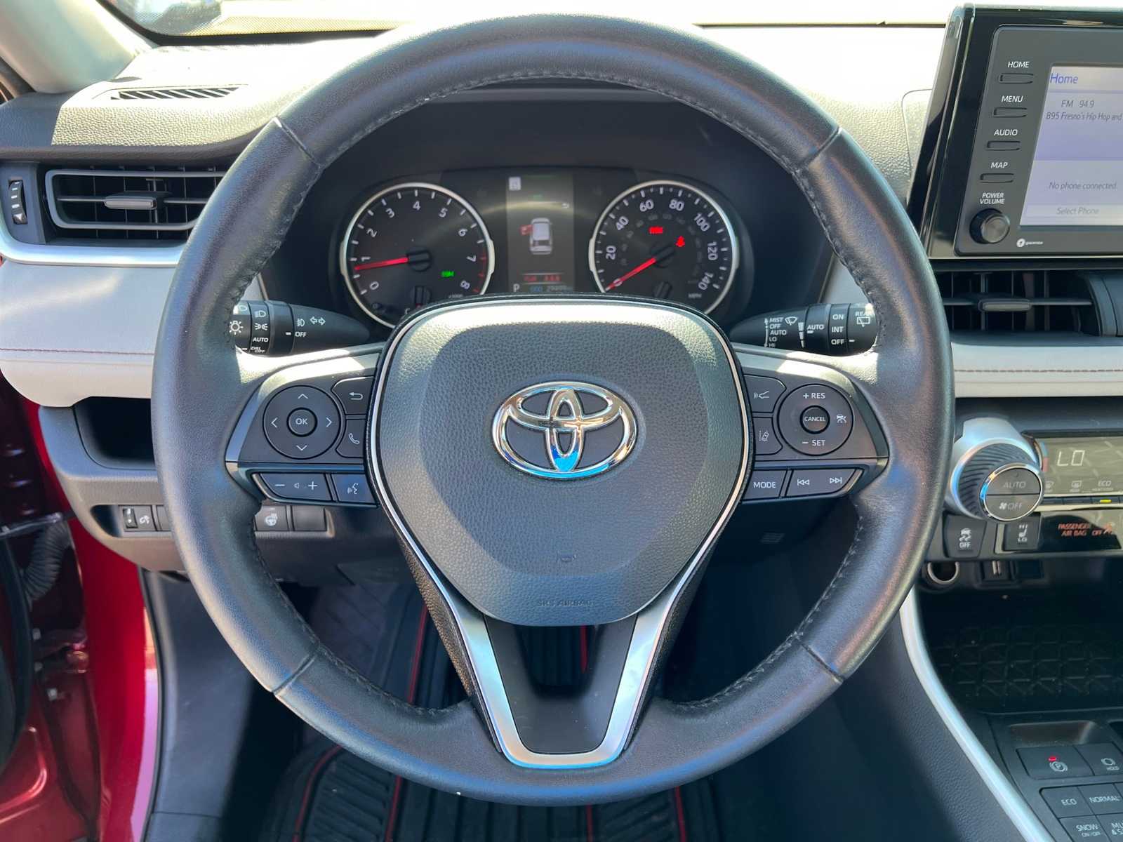 Thumbnail: 2021 Toyota RAV4 - 29