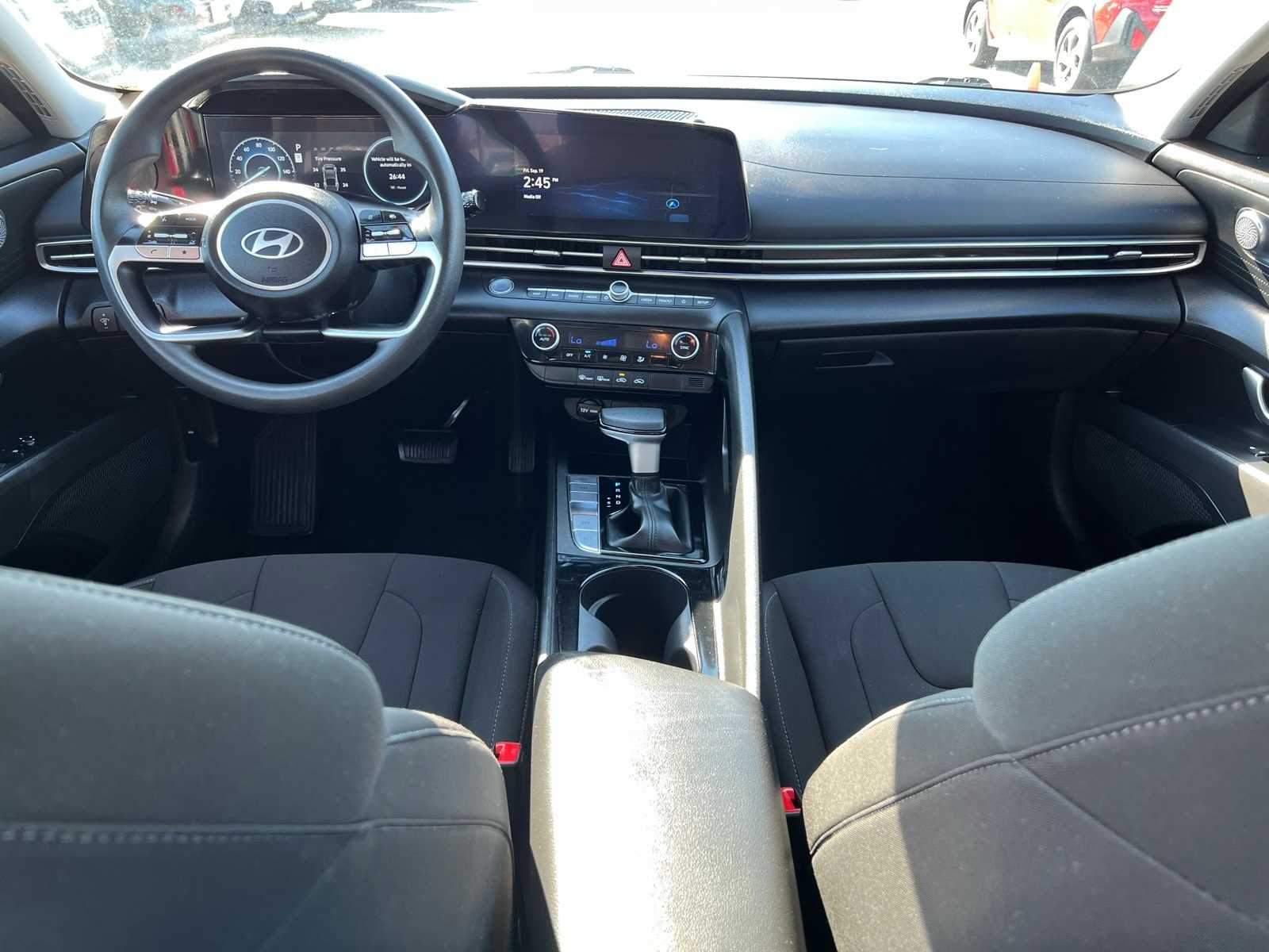 Thumbnail: 2024 Hyundai Elantra - 29