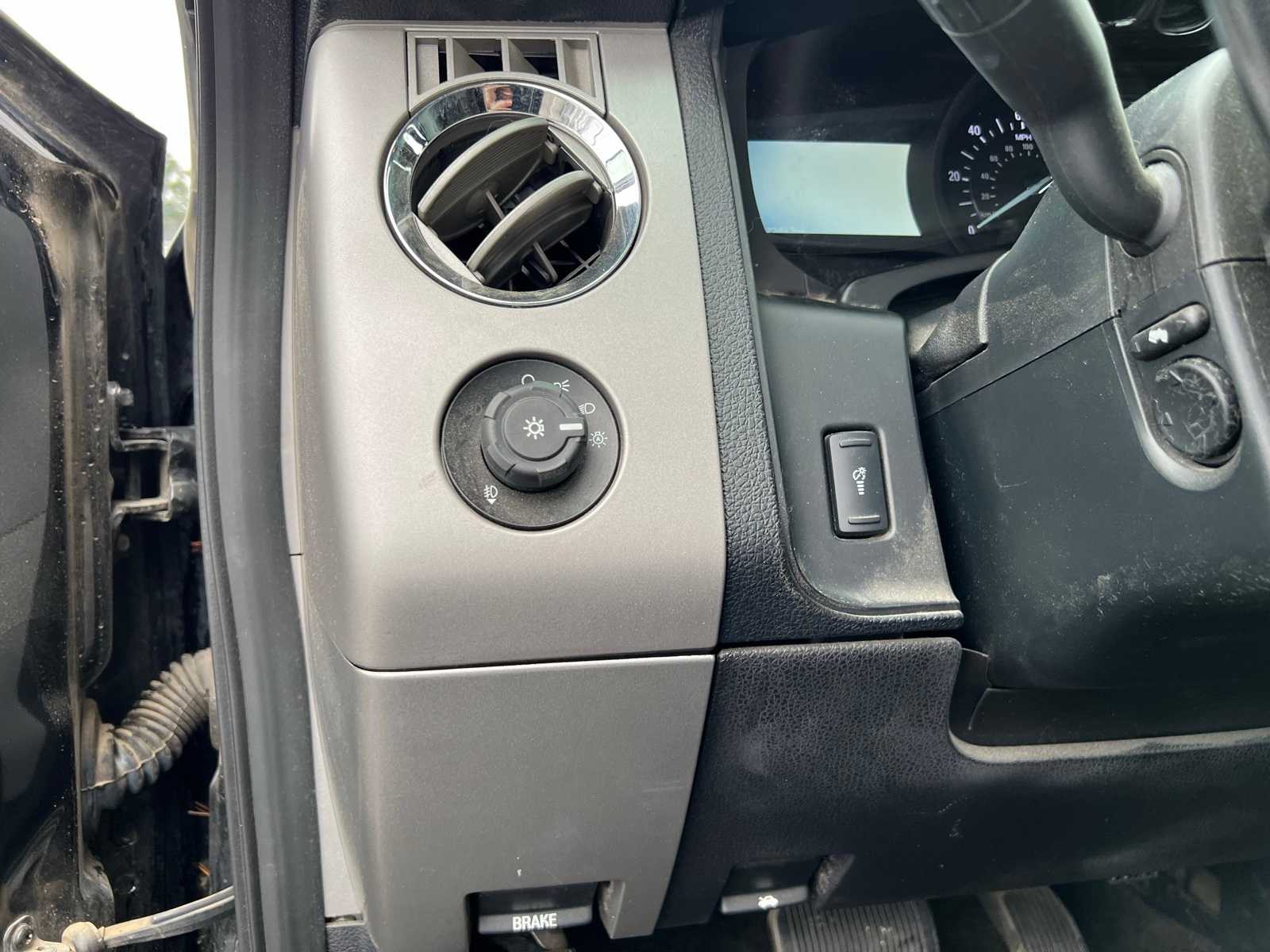 Thumbnail: 2017 Ford Expedition - 28