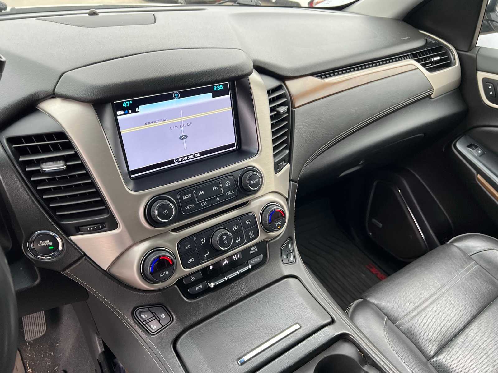 Thumbnail: 2020 GMC Yukon - 32