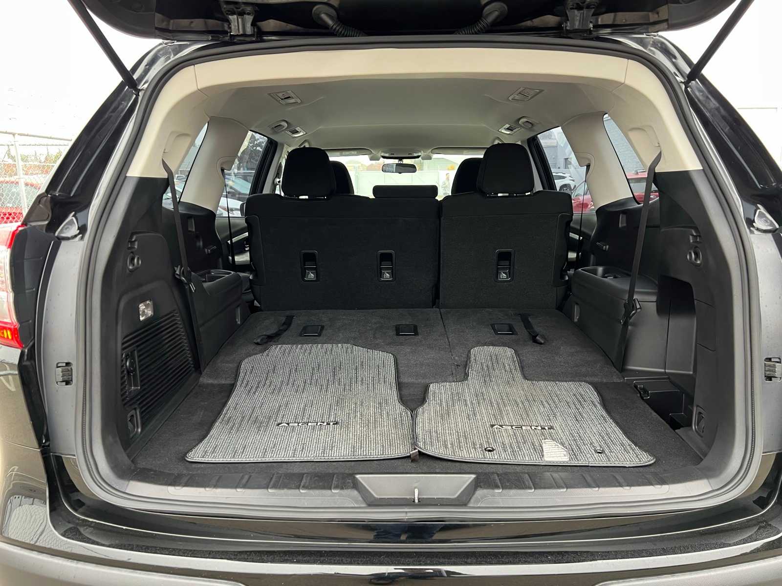 Thumbnail: 2022 Subaru Ascent - 8