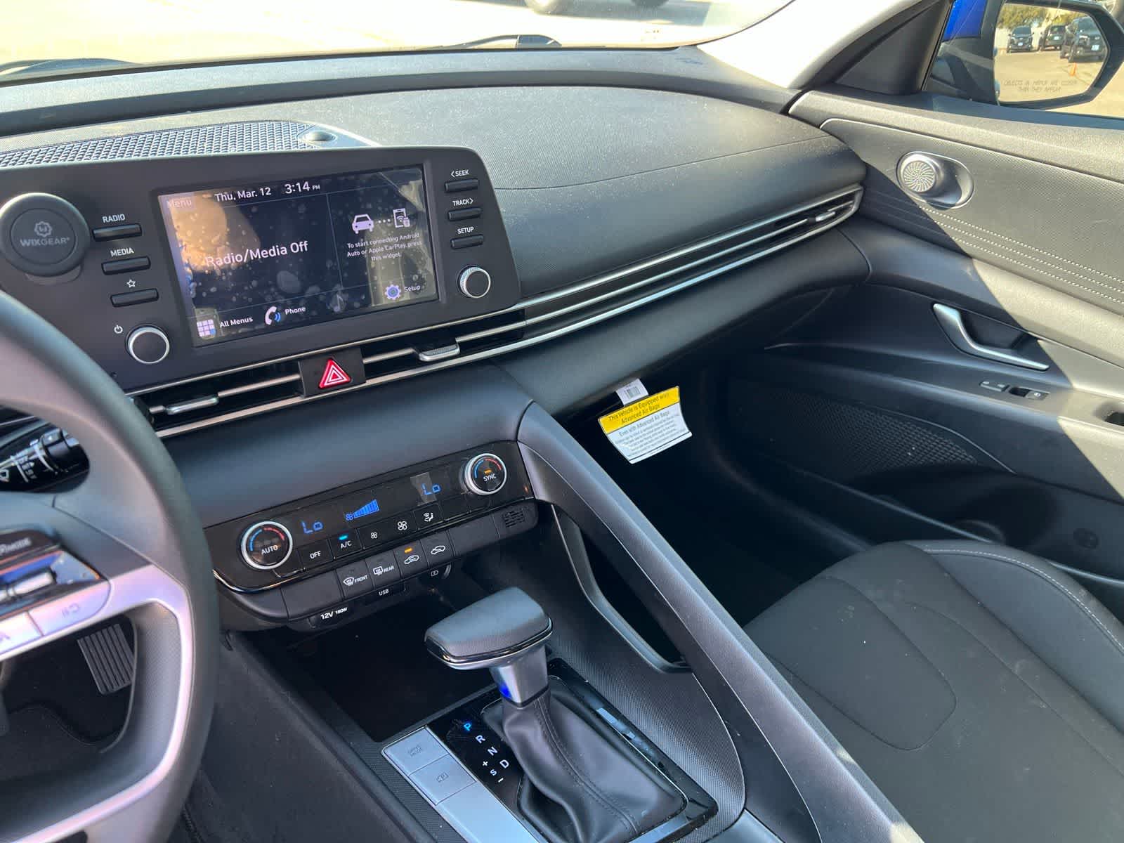 Thumbnail: 2023 Hyundai Elantra - 30