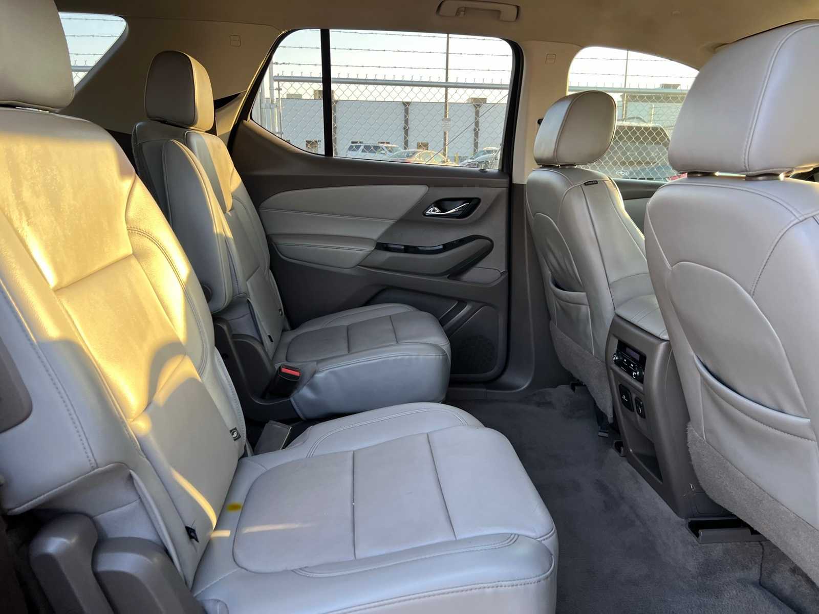 Thumbnail: 2019 Chevrolet Traverse - 23