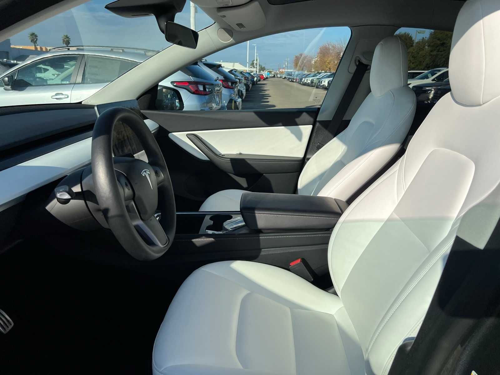 Thumbnail: 2022 Tesla Model Y - 14