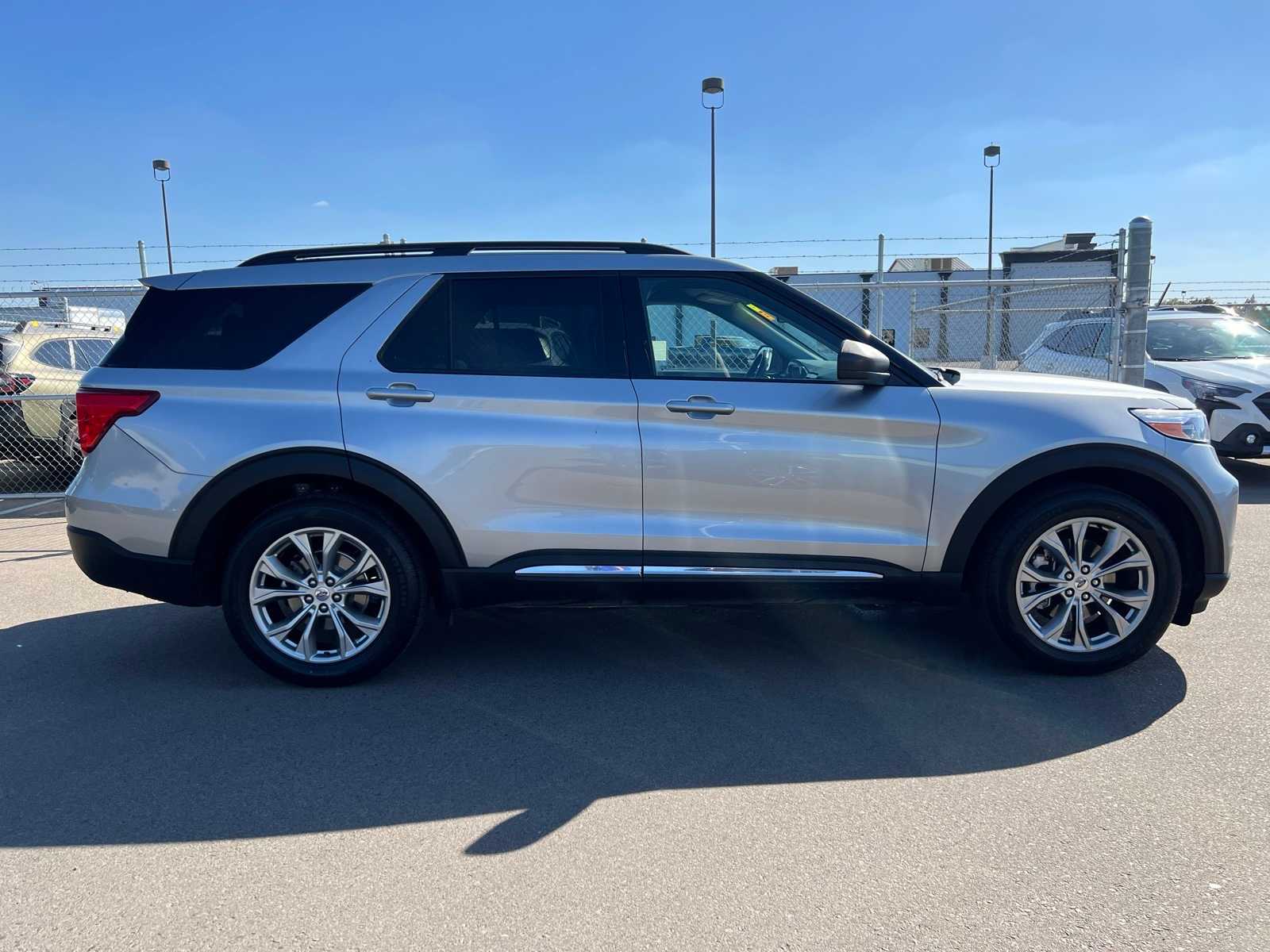 Thumbnail: 2021 Ford Explorer - 10