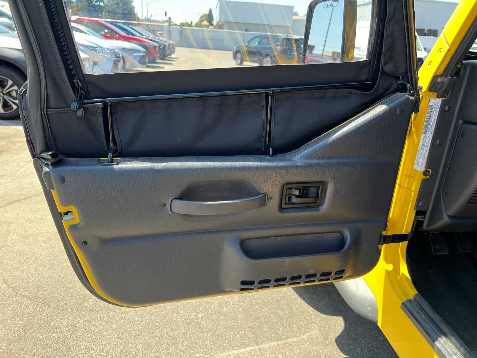Thumbnail: 2001 Jeep Wrangler - 15