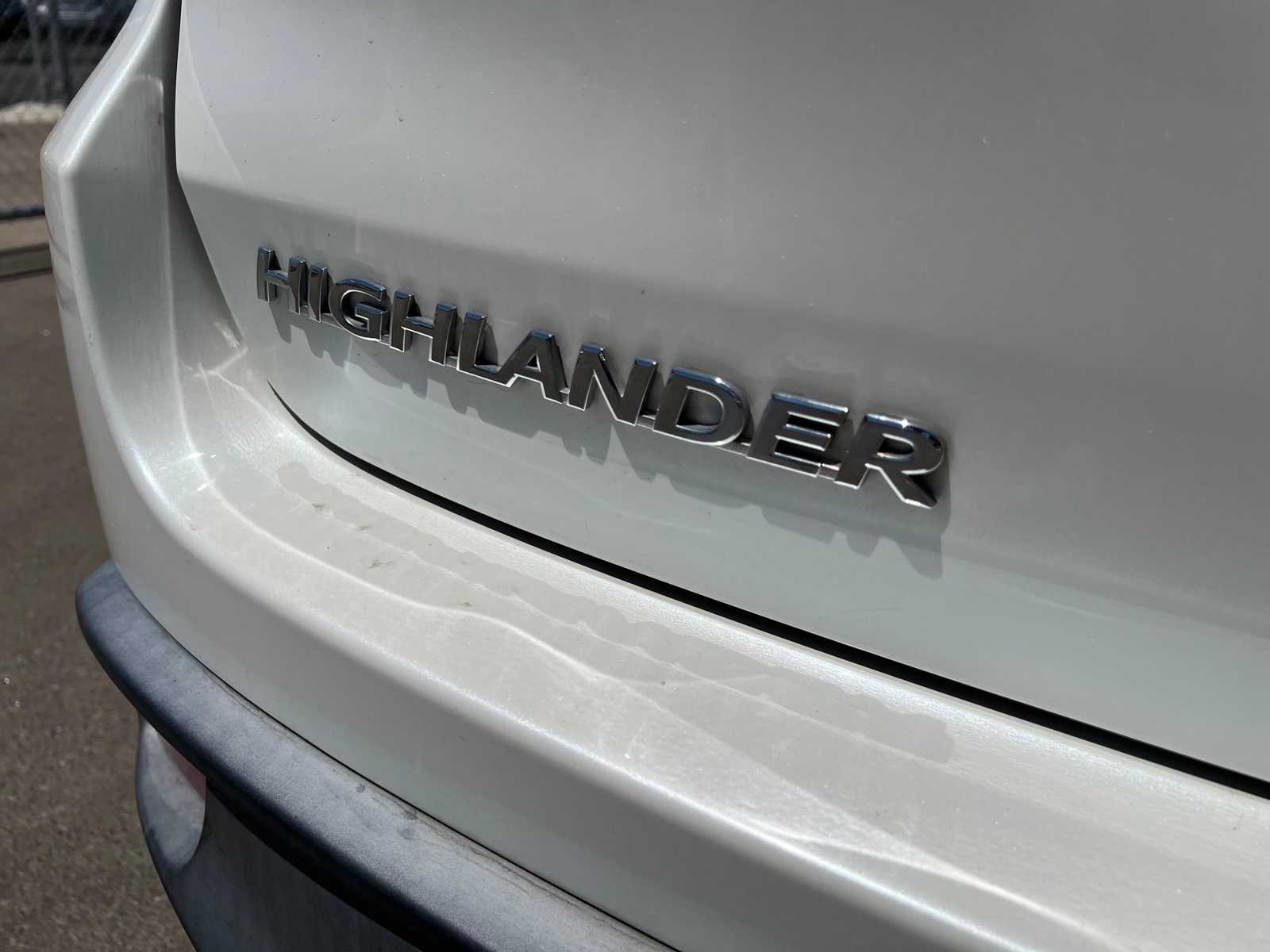 Thumbnail: 2019 Toyota Highlander - 5