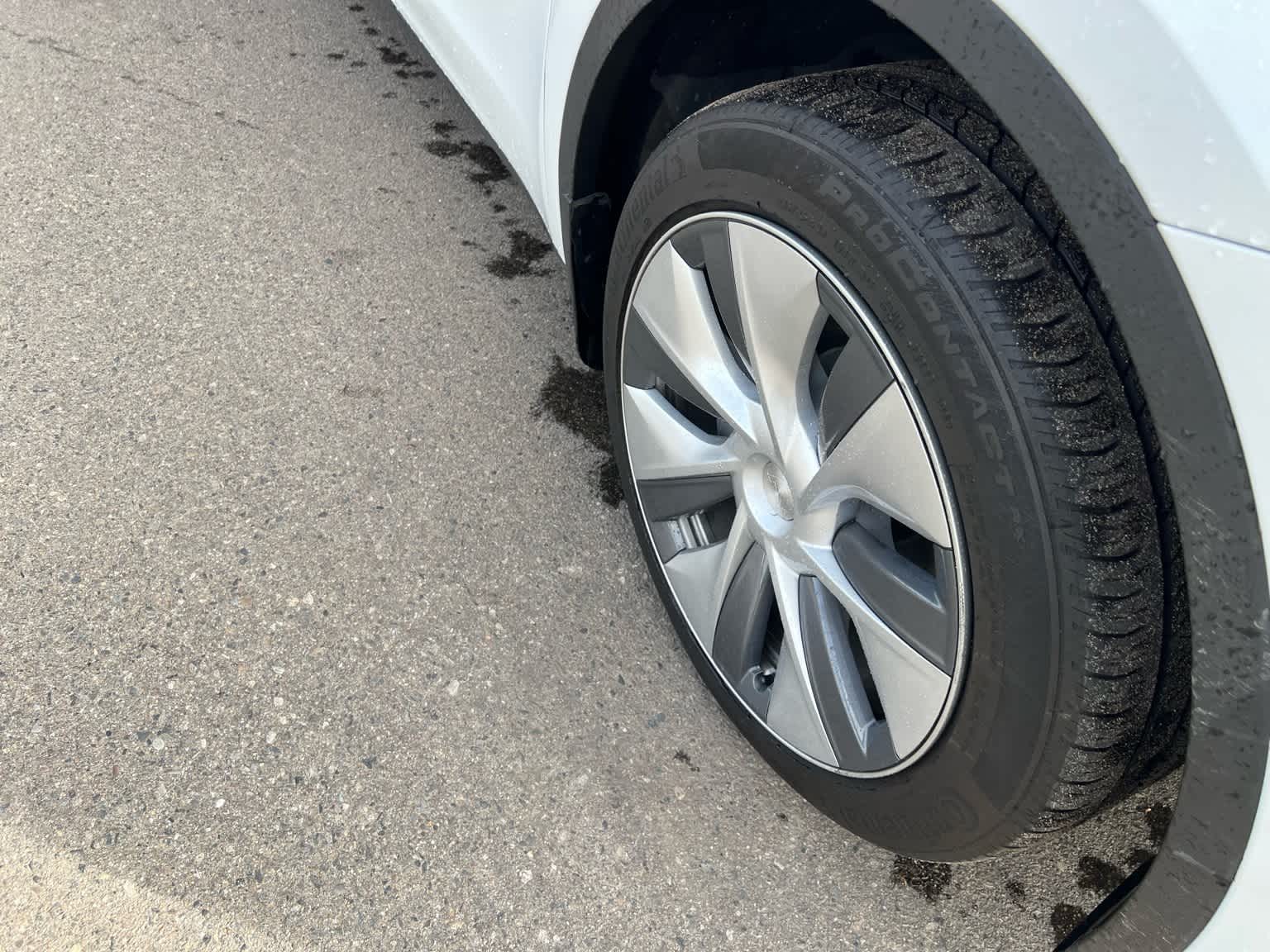 Thumbnail: 2023 Tesla Model Y - 24