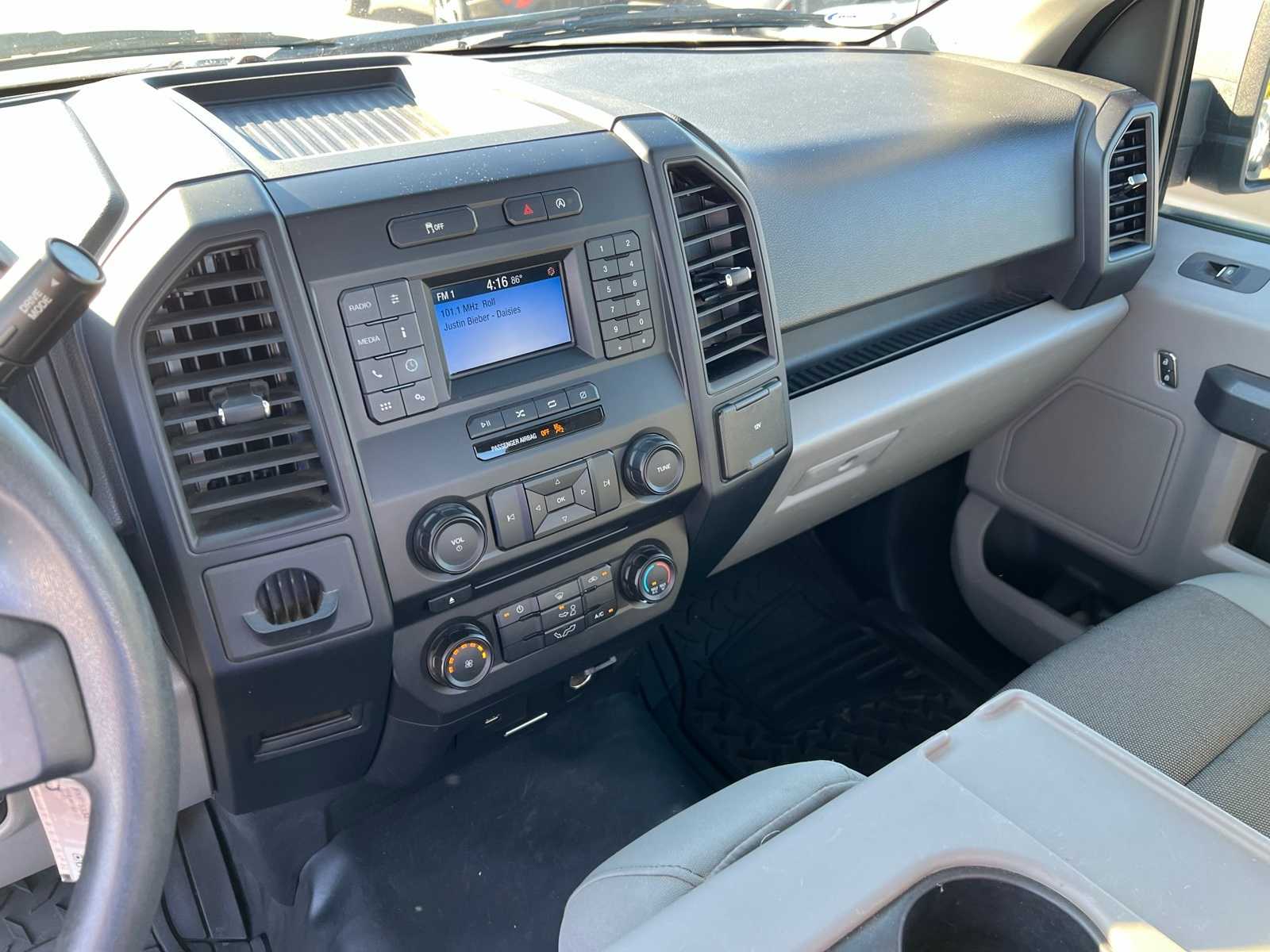Thumbnail: 2018 Ford F-150 - 31