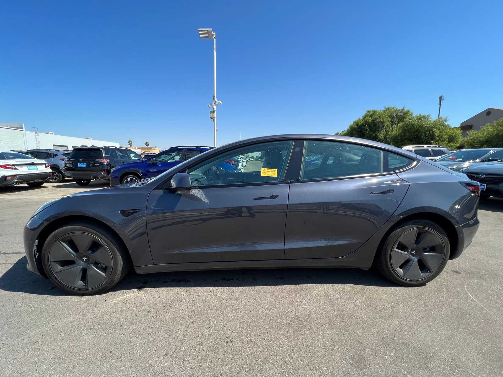 Thumbnail: 2021 Tesla Model 3 - 2