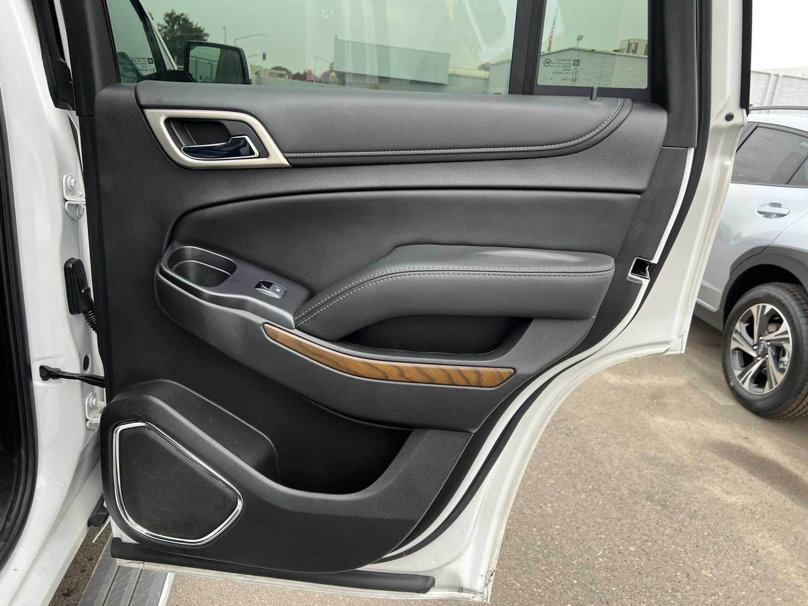 Thumbnail: 2020 GMC Yukon - 24