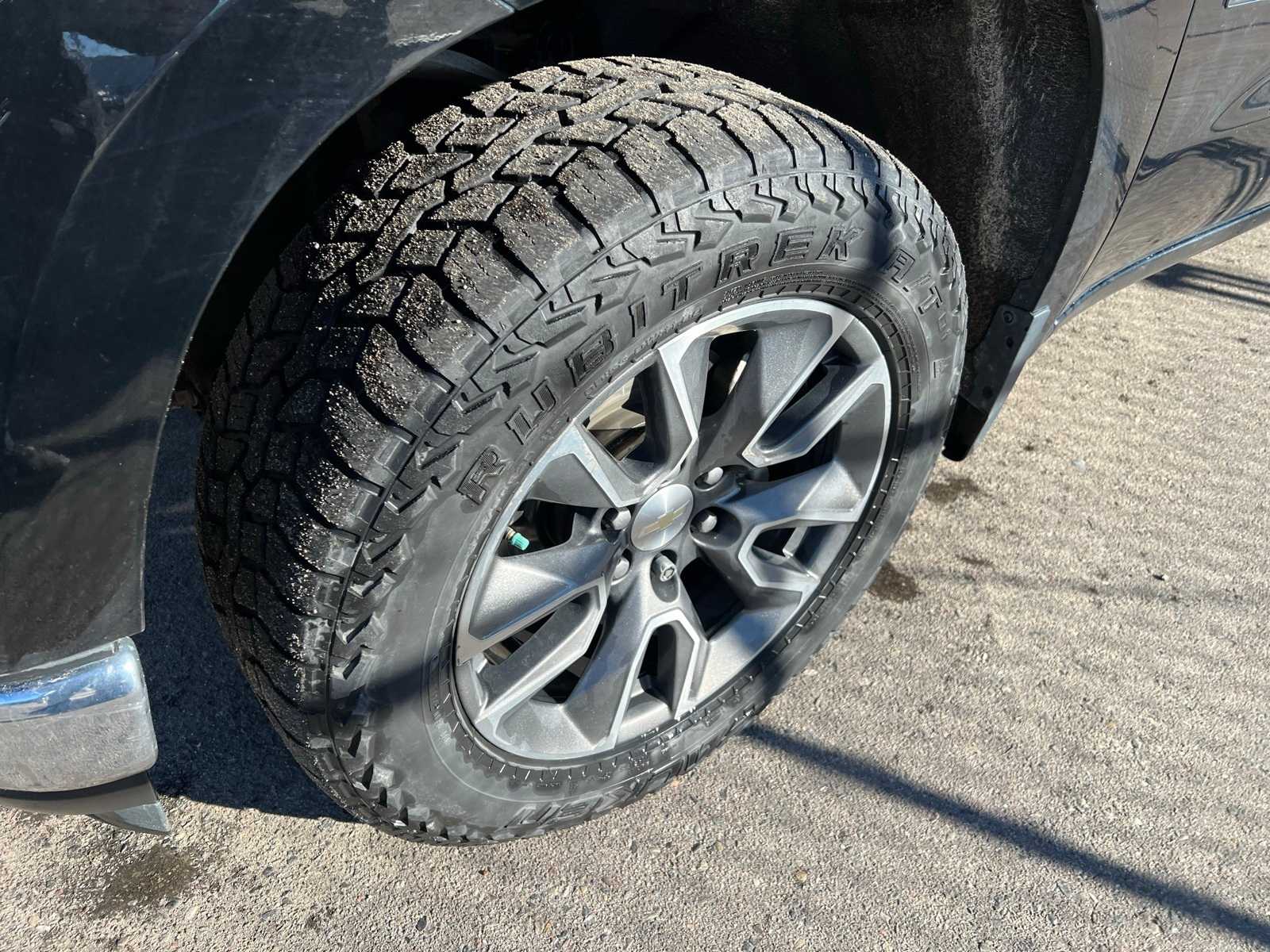 Thumbnail: 2020 Chevrolet Silverado 1500 - 12