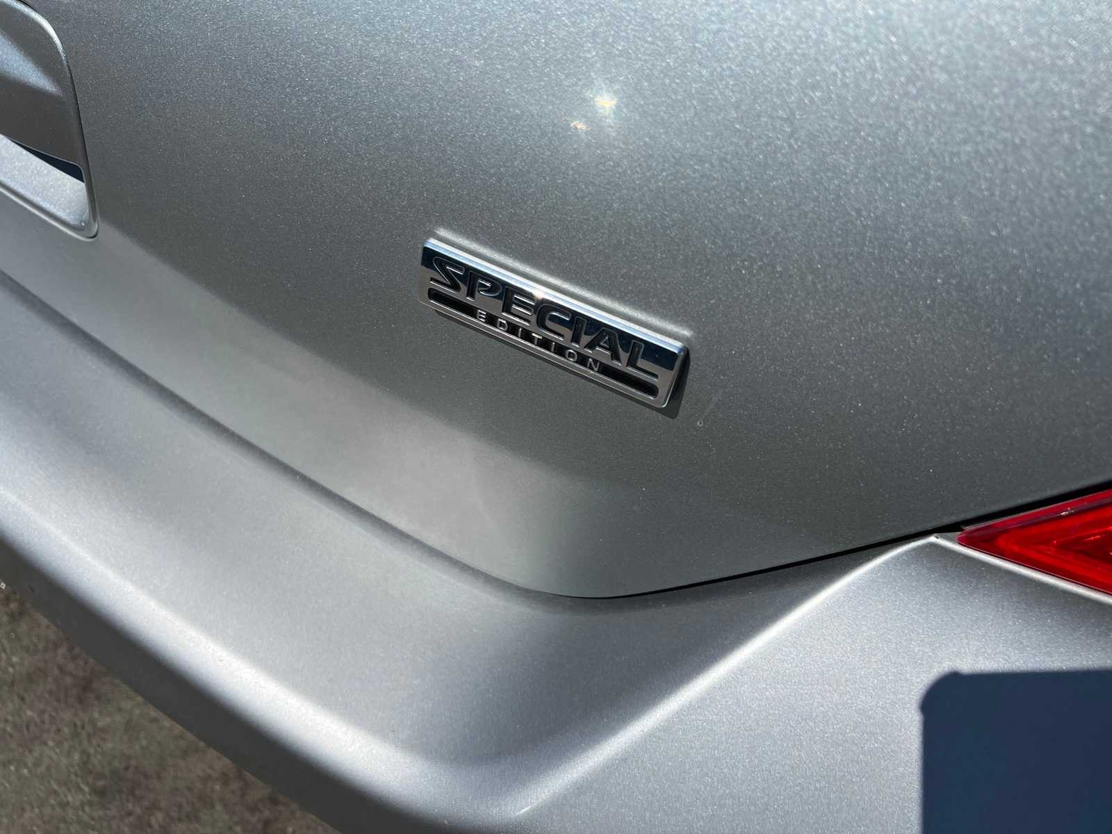 Thumbnail: 2012 Nissan Versa - 7