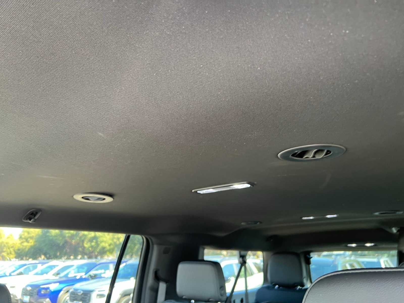 Thumbnail: 2025 Chevrolet Suburban - 32