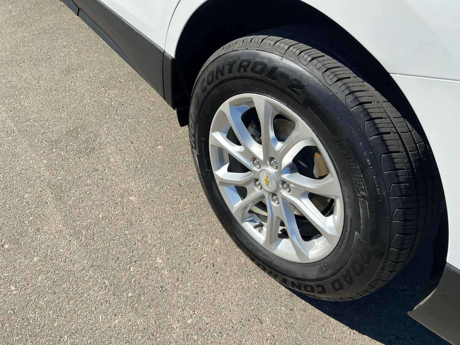 Thumbnail: 2020 Chevrolet Equinox - 17