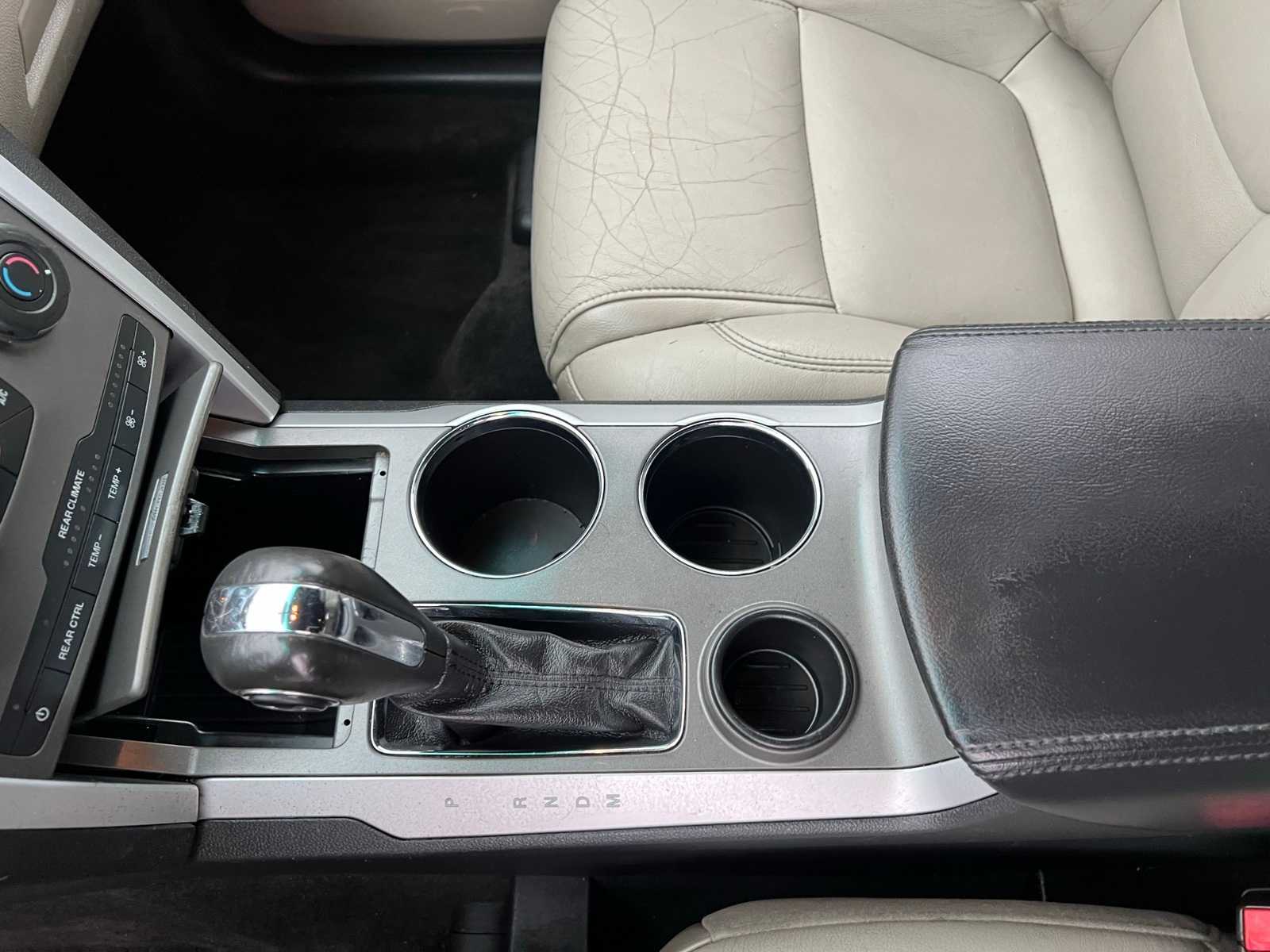 Thumbnail: 2012 Ford Explorer - 38