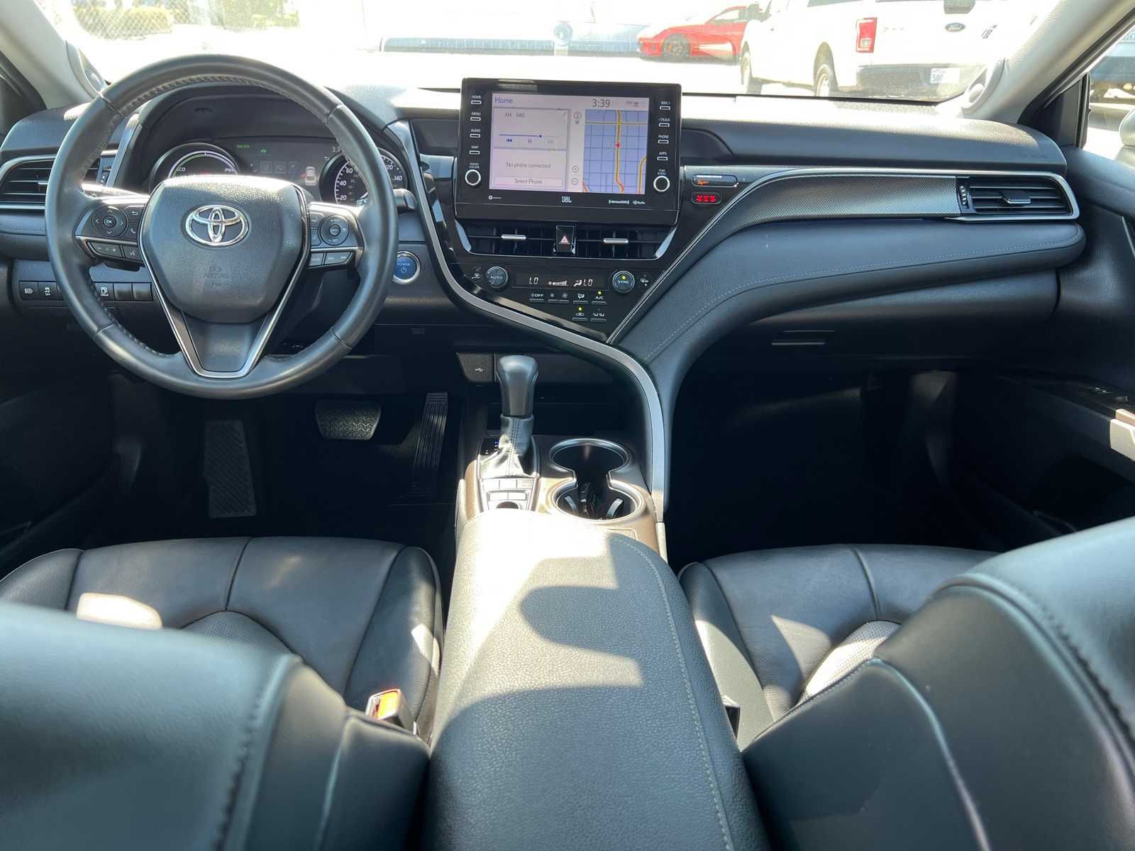 2022 Toyota Camry XSE 28