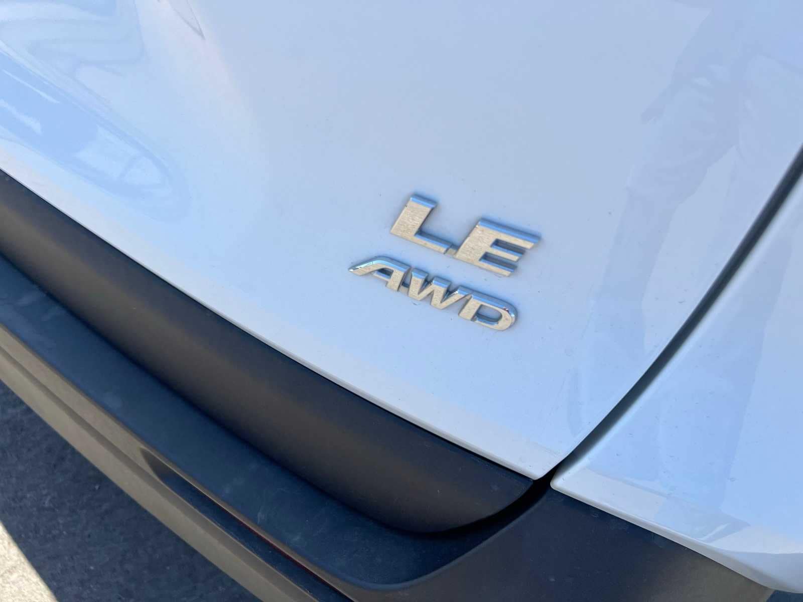 Thumbnail: 2021 Toyota RAV4 - 7