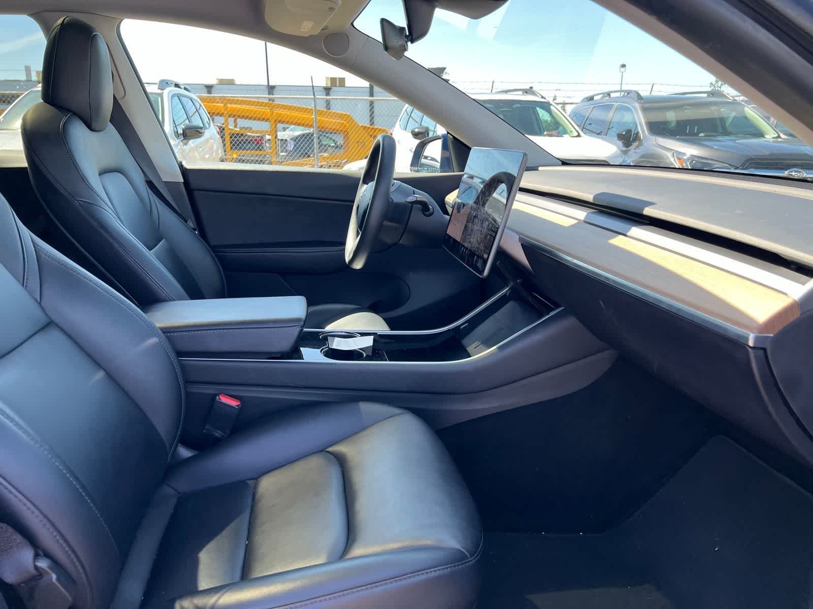 Thumbnail: 2020 Tesla Model Y - 26