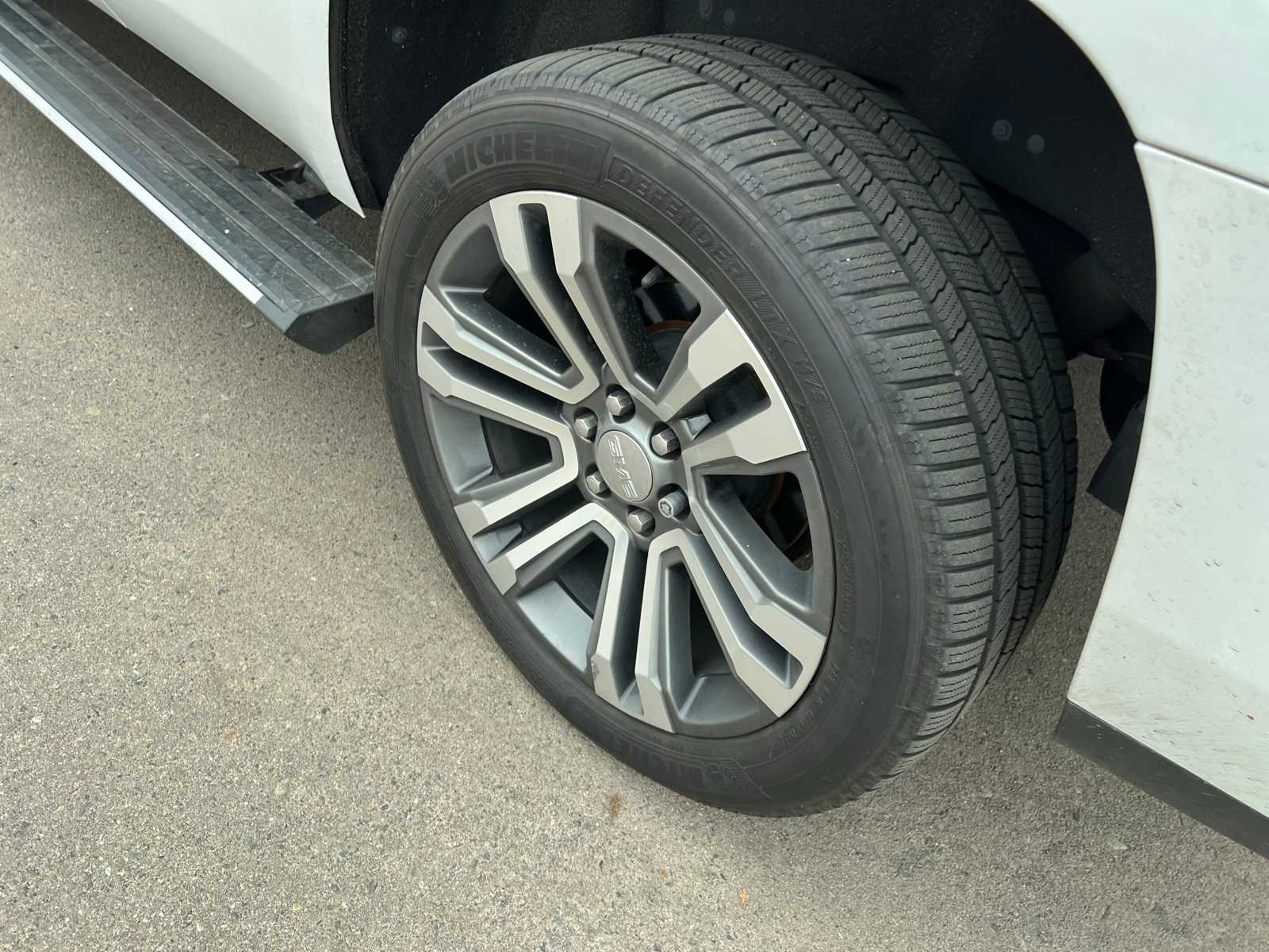 Thumbnail: 2020 GMC Yukon - 17