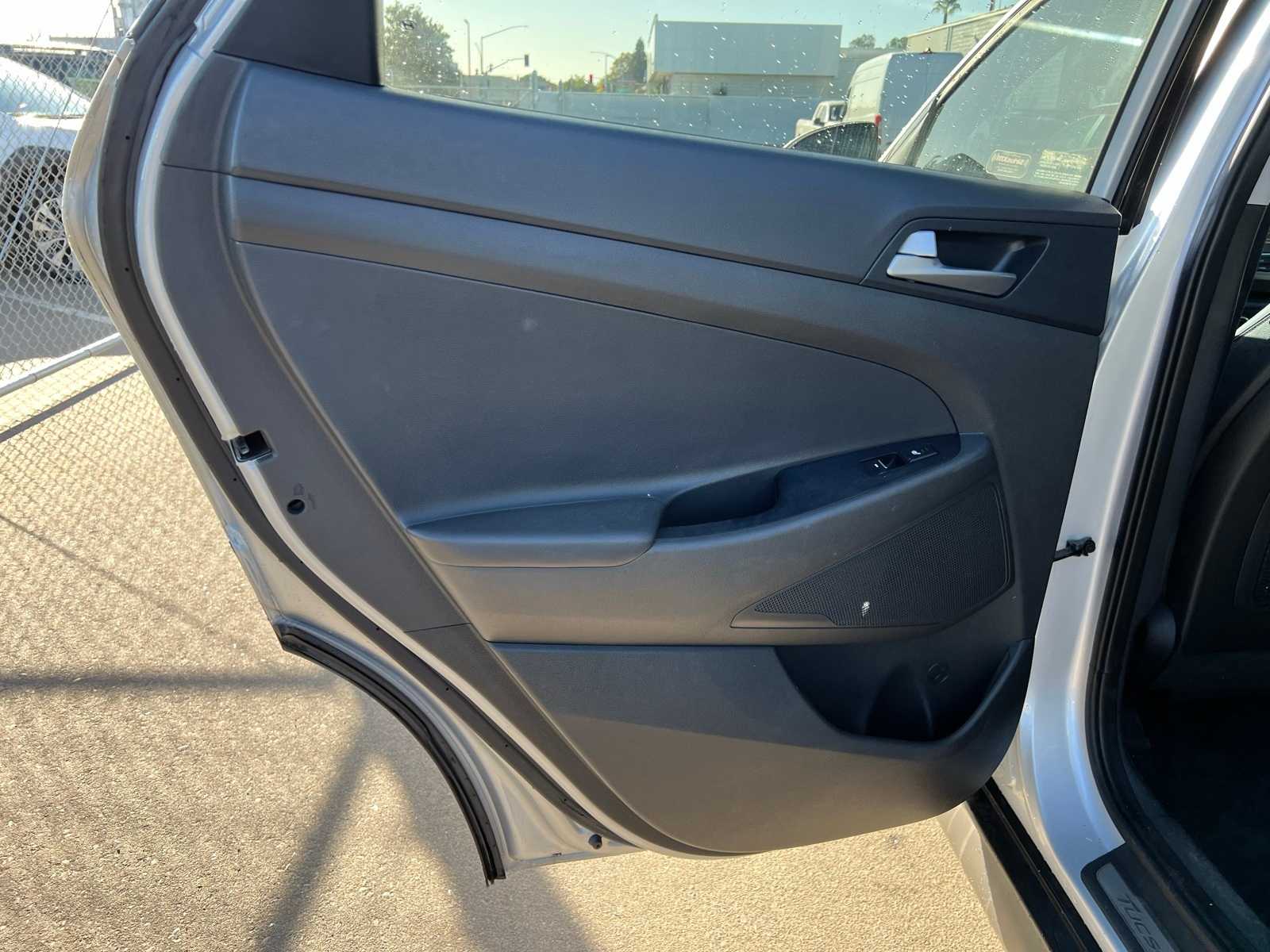 Thumbnail: 2016 Hyundai Tucson - 18