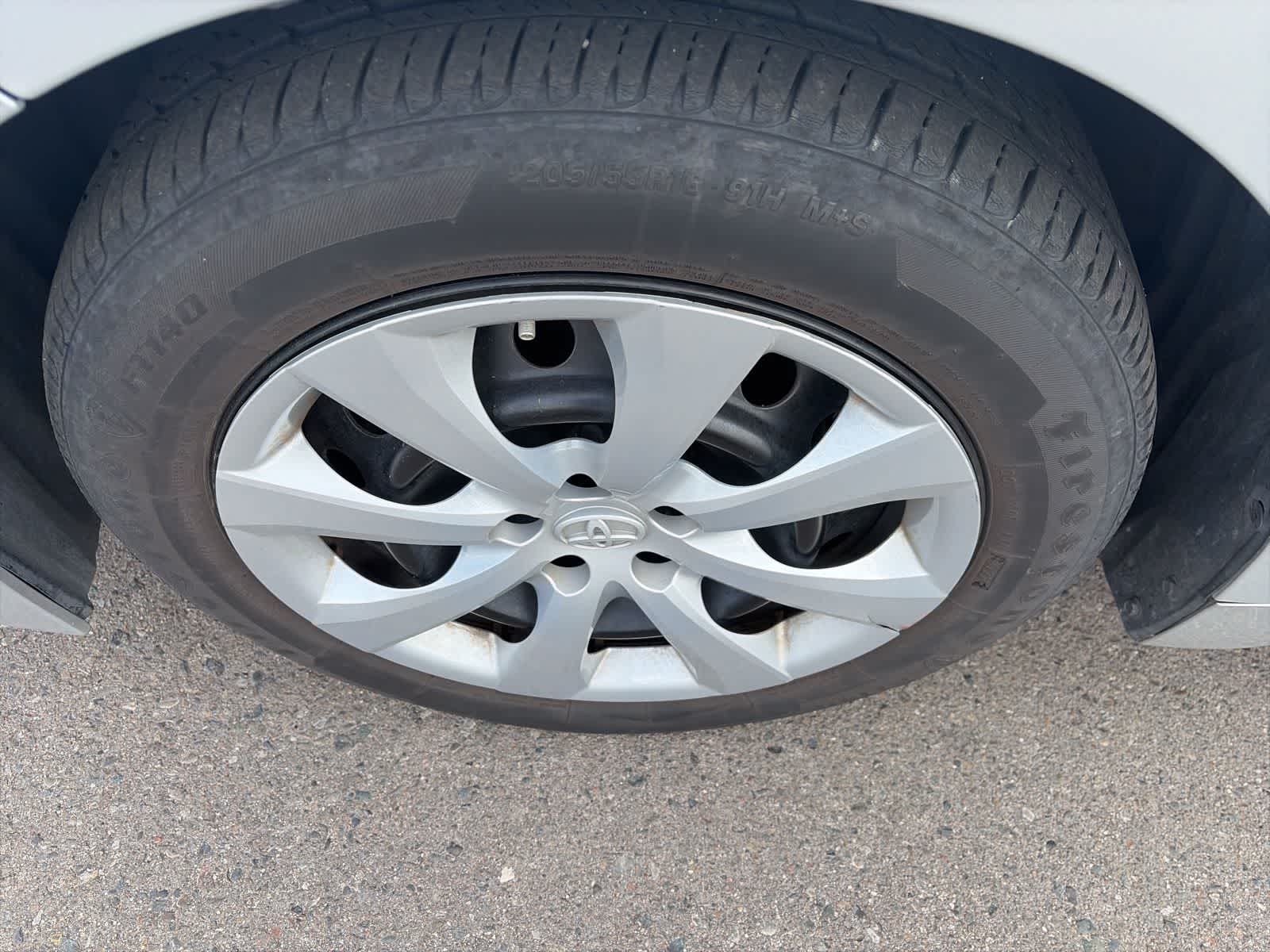 Thumbnail: 2023 Toyota Corolla - 22