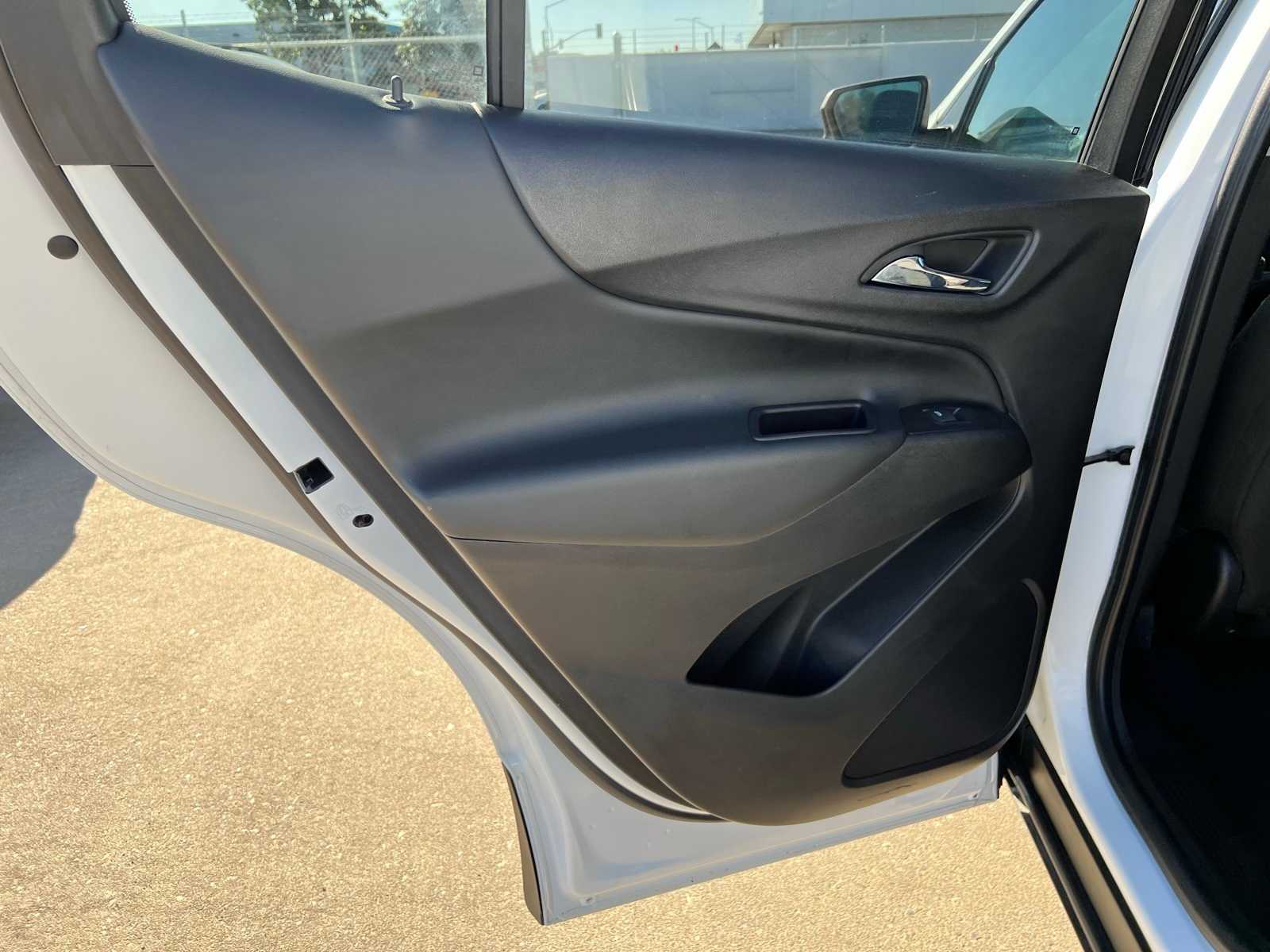 Thumbnail: 2020 Chevrolet Equinox - 20