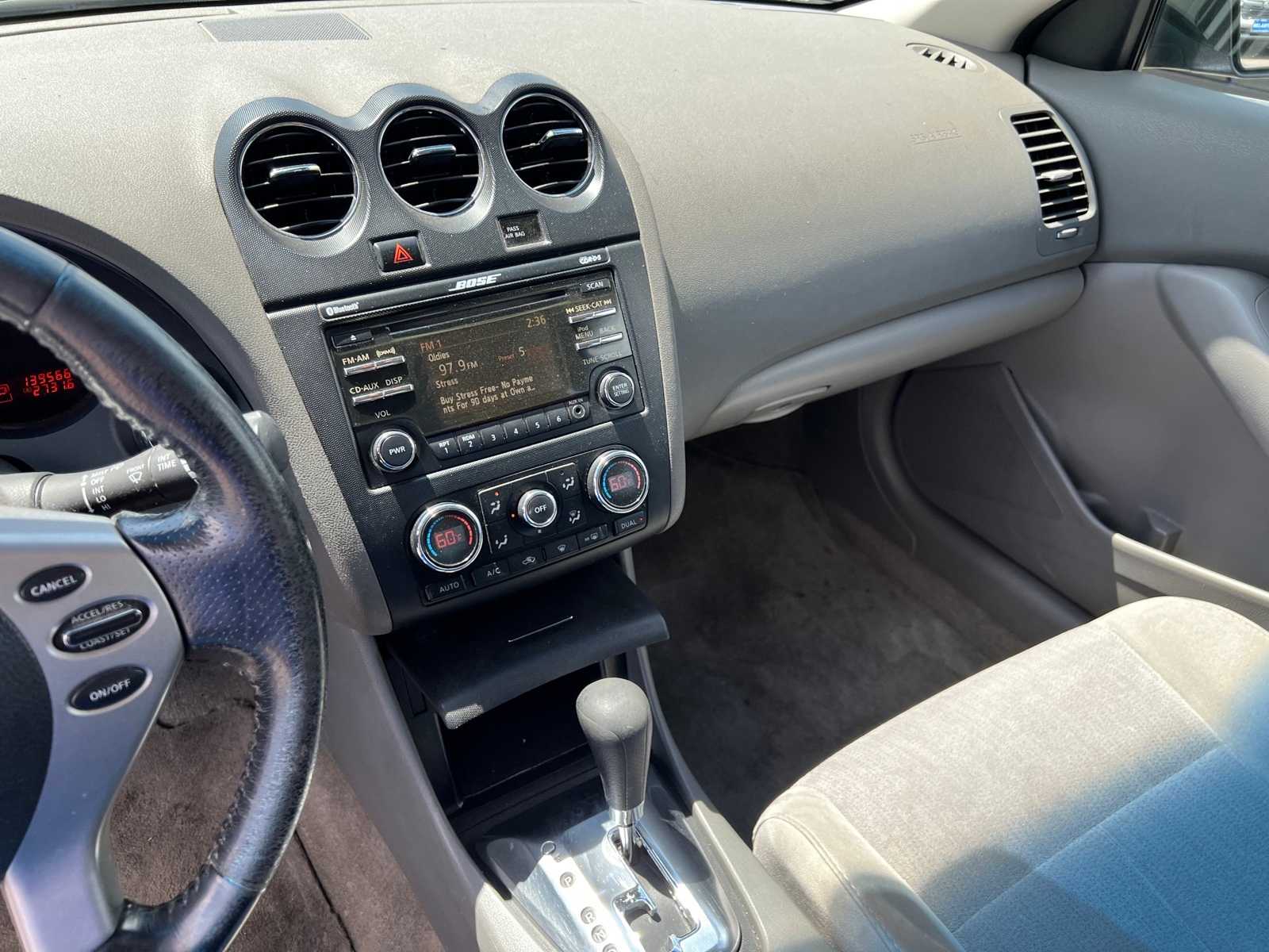 Thumbnail: 2012 Nissan Altima - 32