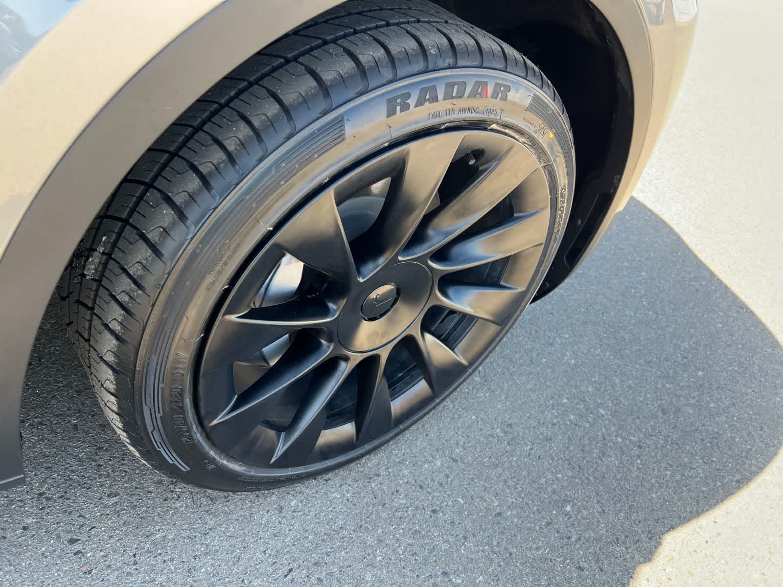 Thumbnail: 2025 Tesla Model Y - 24