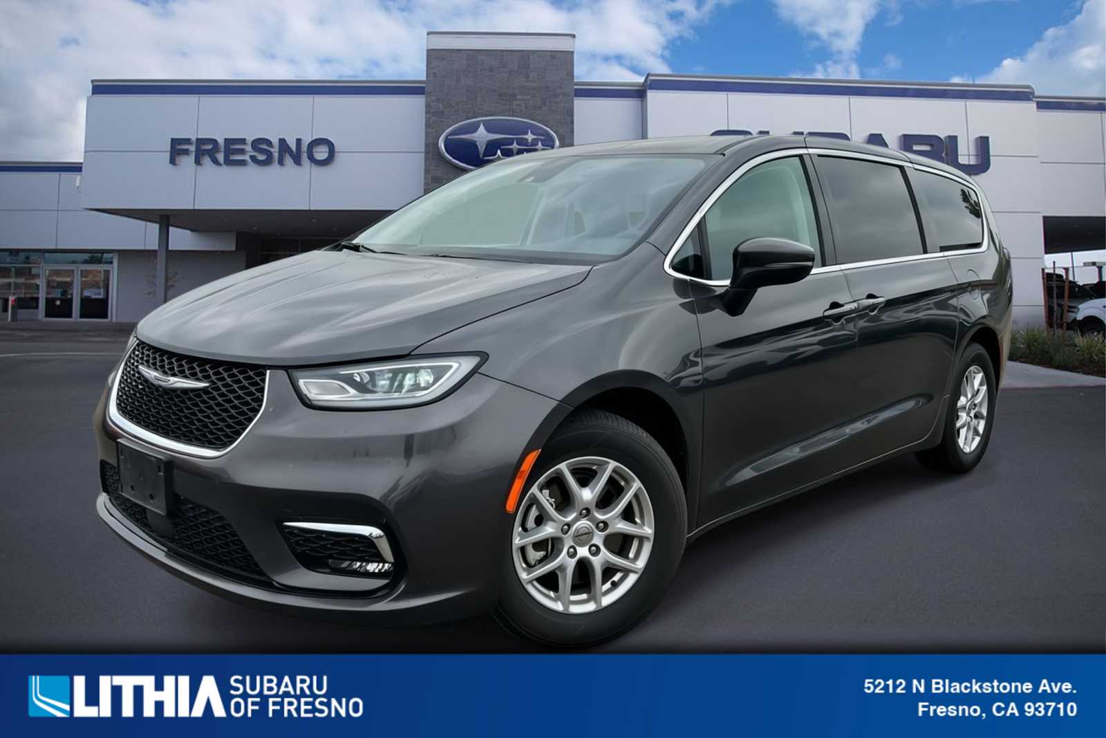 Thumbnail: 2023 Chrysler Pacifica - 1