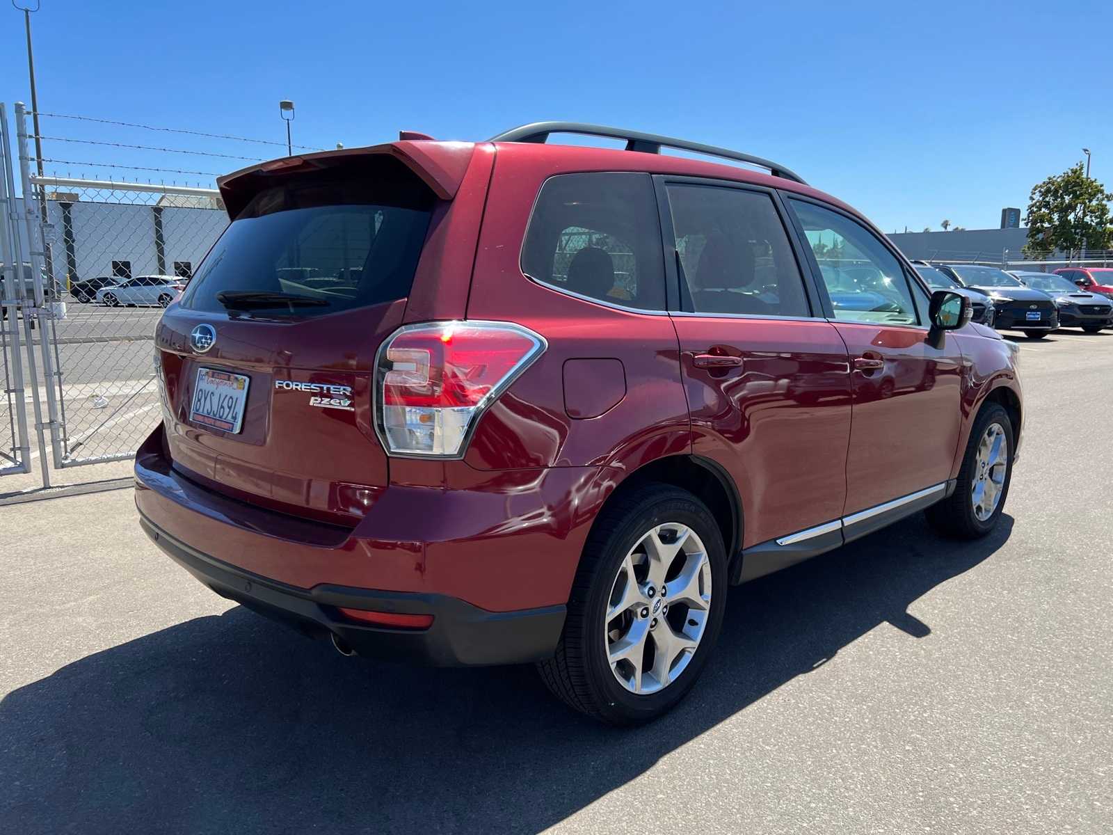 Thumbnail: 2017 Subaru Forester - 9