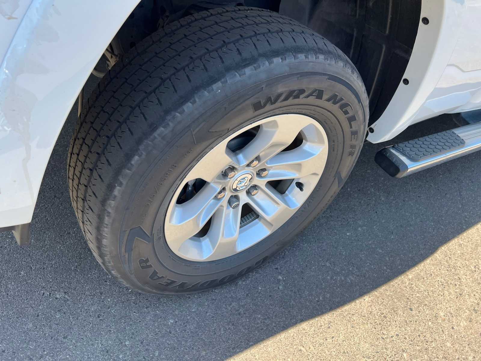 Thumbnail: 2020 RAM 1500 - 21