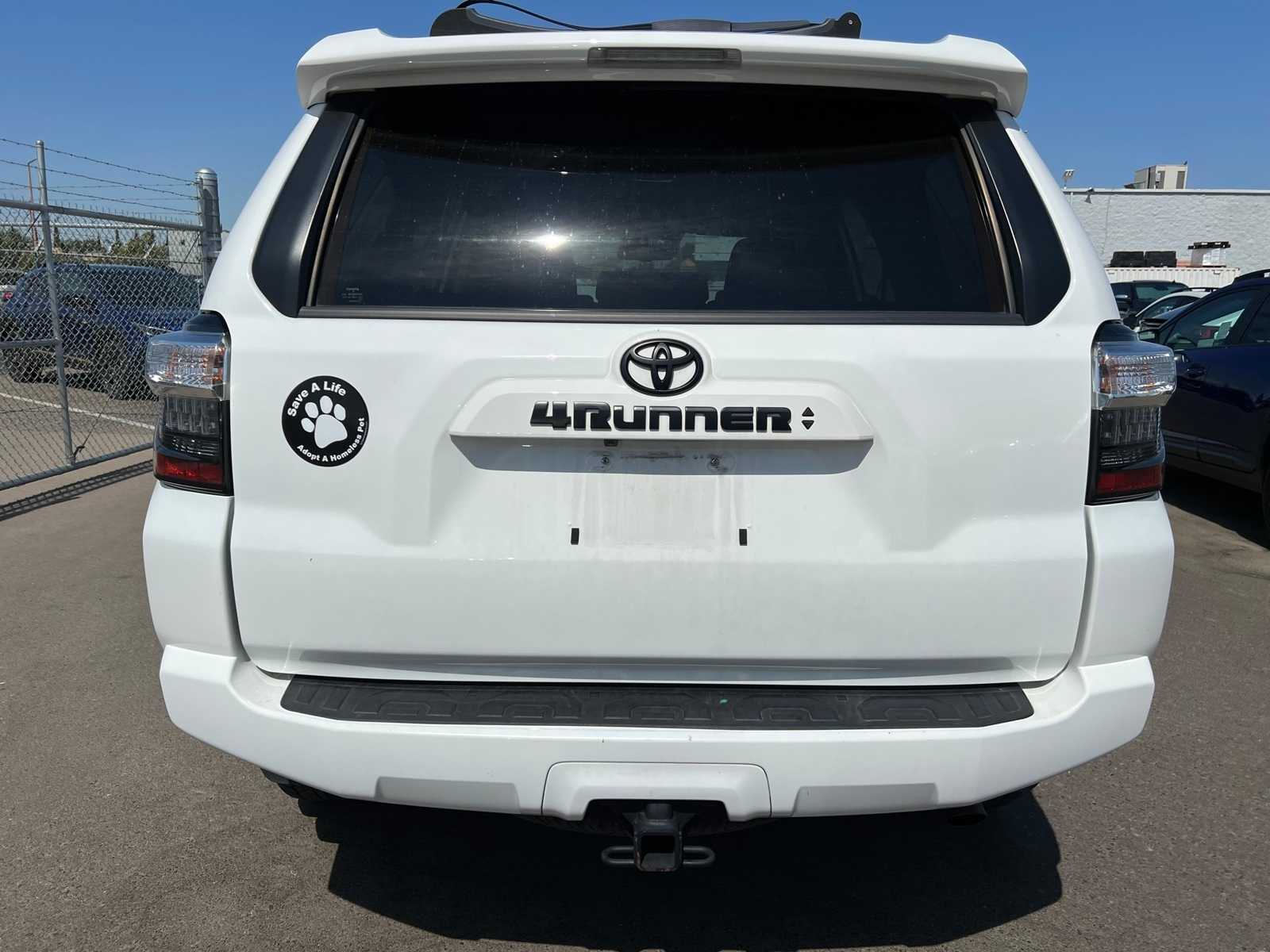 Thumbnail: 2022 Toyota 4Runner - 4