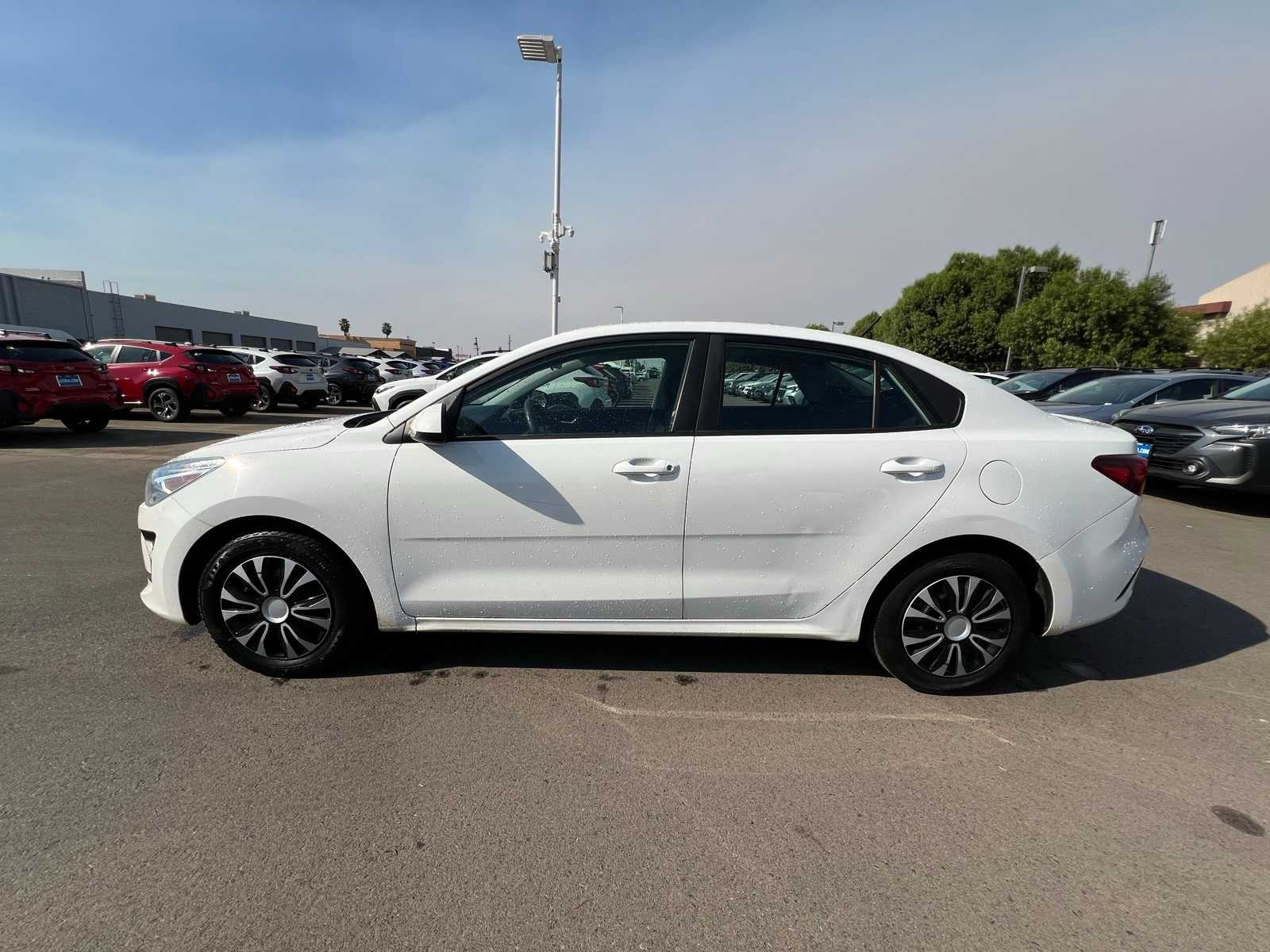 Thumbnail: 2021 Kia Rio - 2