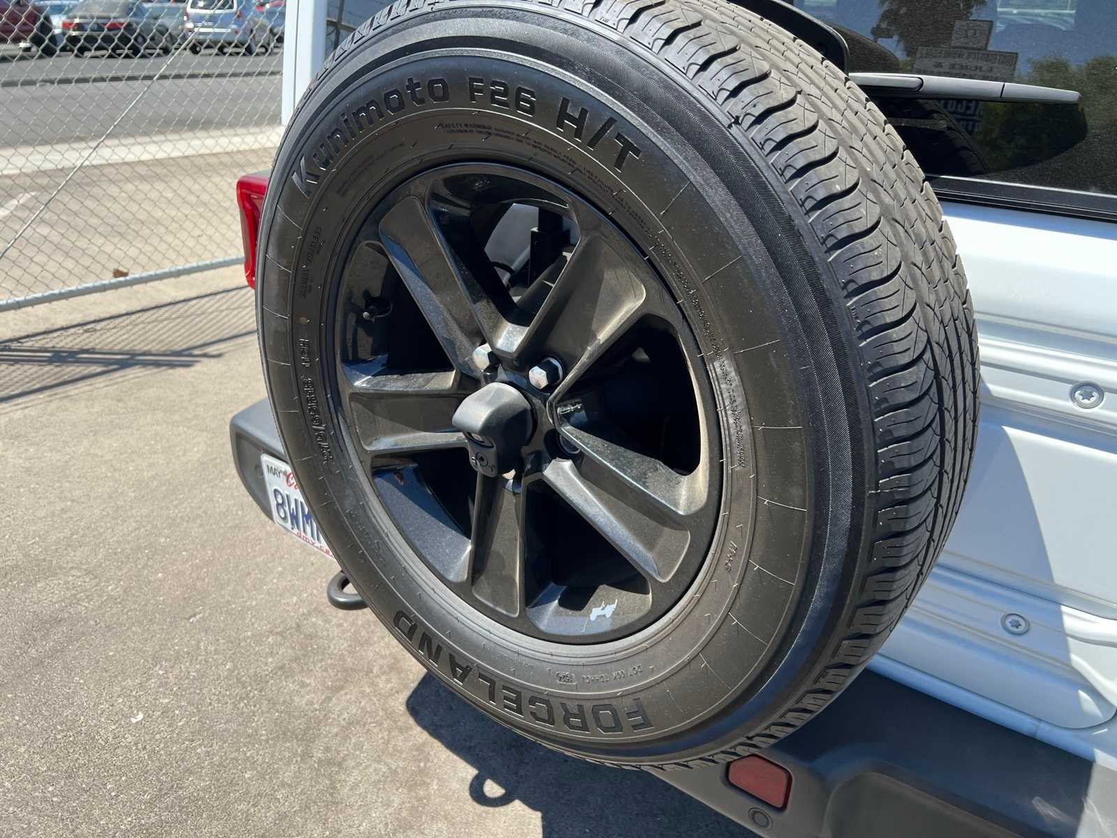 Thumbnail: 2021 Jeep Wrangler - 5