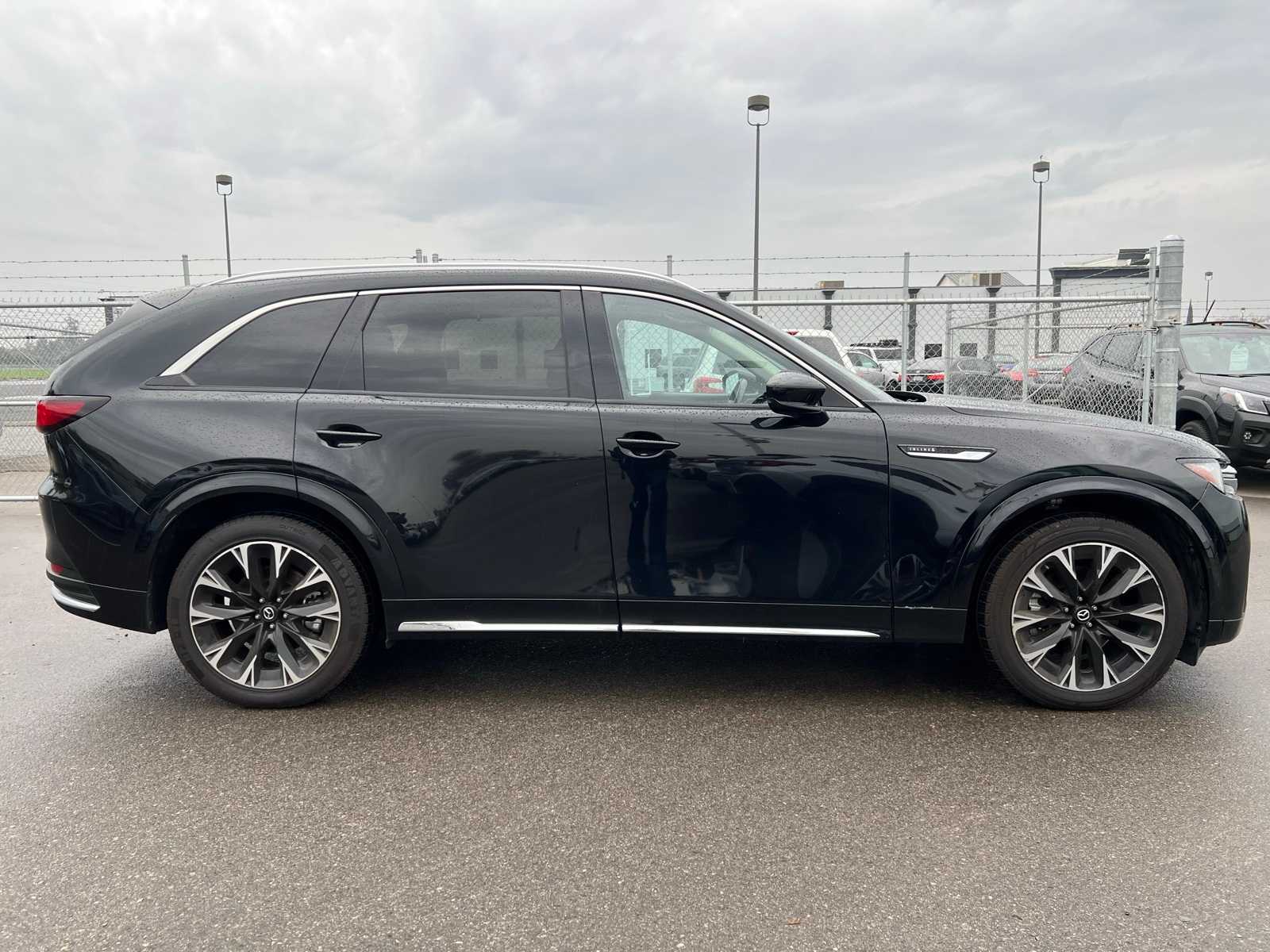 Thumbnail: 2024 Mazda CX-90 - 10