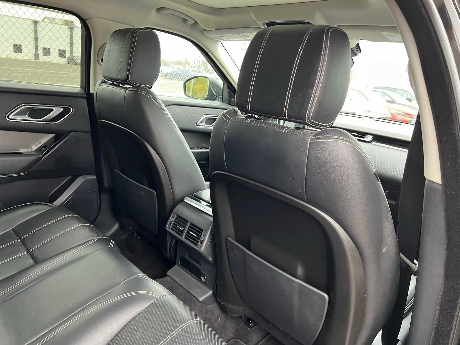 Thumbnail: 2020 Land Rover Range Rover Velar - 22