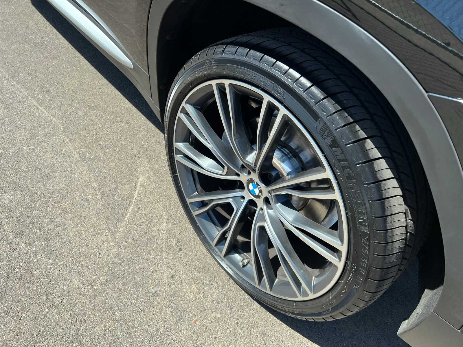 Thumbnail: 2023 BMW X4 - 17