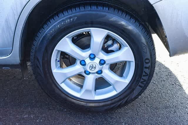 2012 Toyota RAV4 EV 8