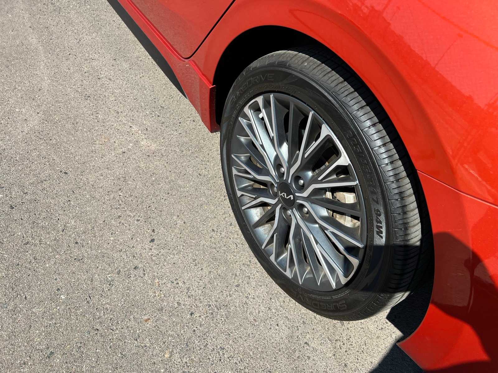 Thumbnail: 2023 Kia Forte - 17