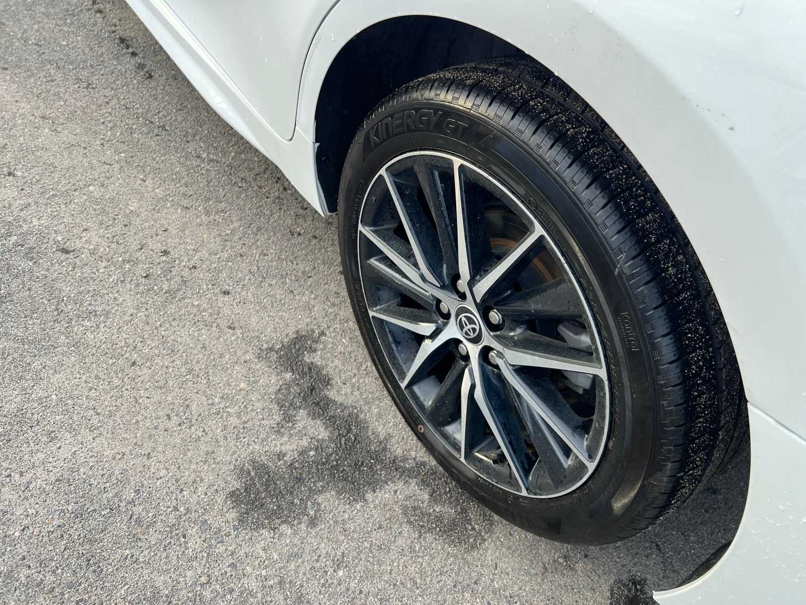 Thumbnail: 2023 Toyota Camry - 16