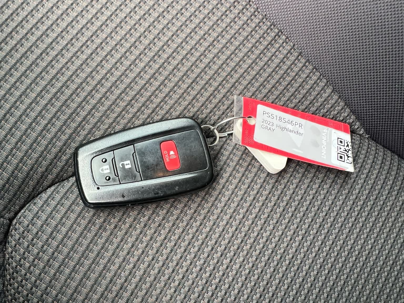 Thumbnail: 2023 Toyota Highlander - 44