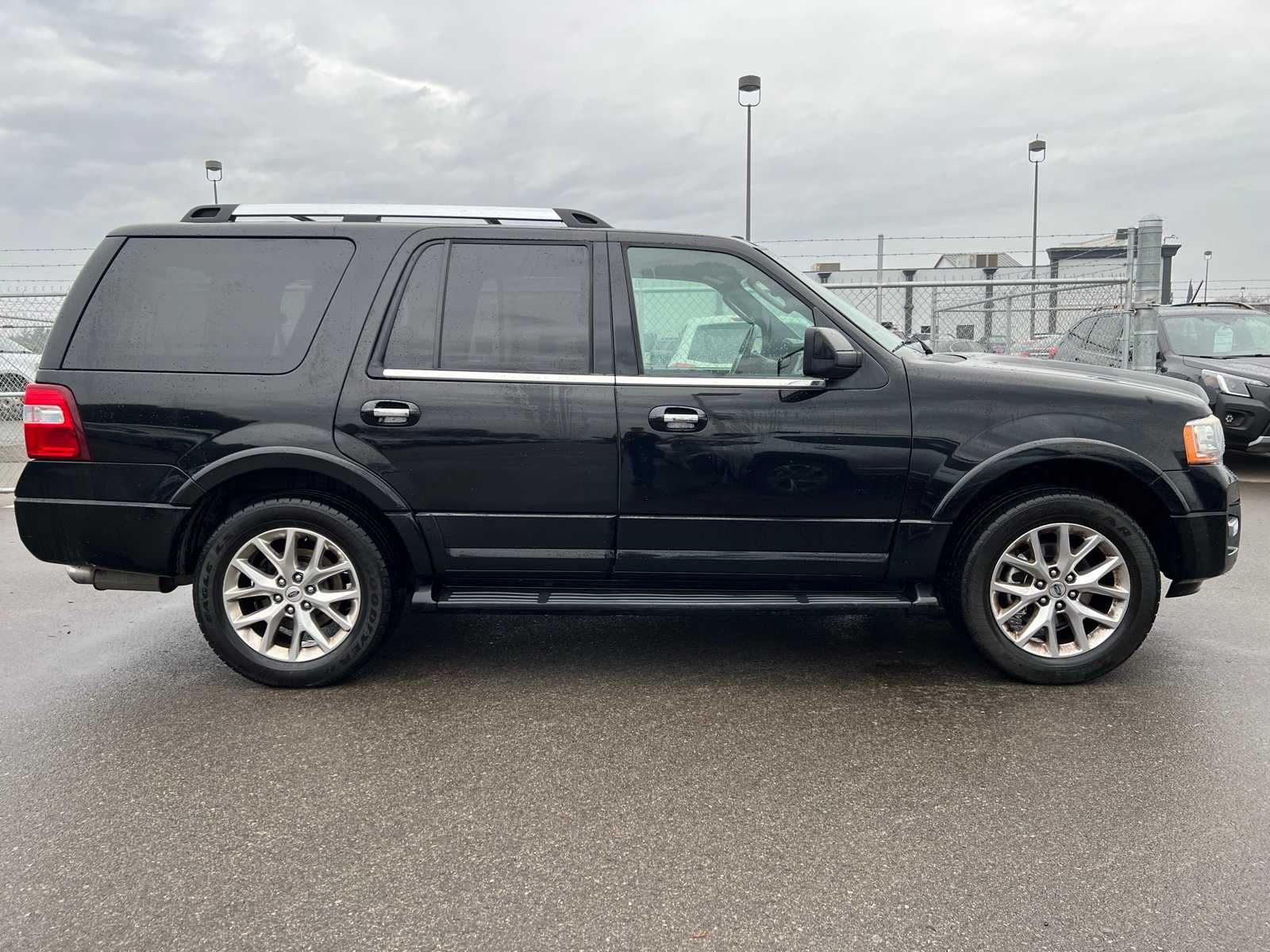 Thumbnail: 2017 Ford Expedition - 9