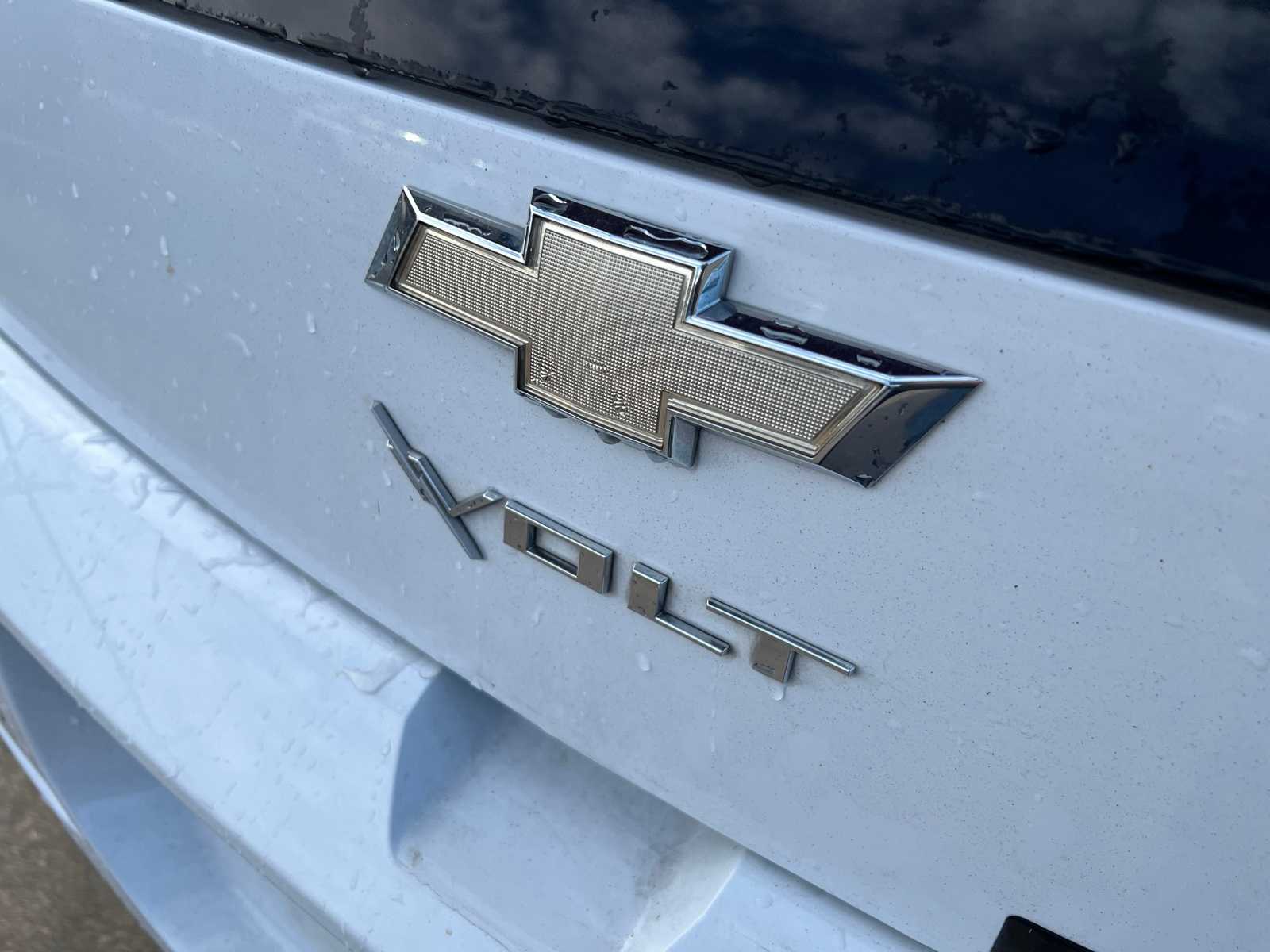 Thumbnail: 2013 Chevrolet Volt - 5