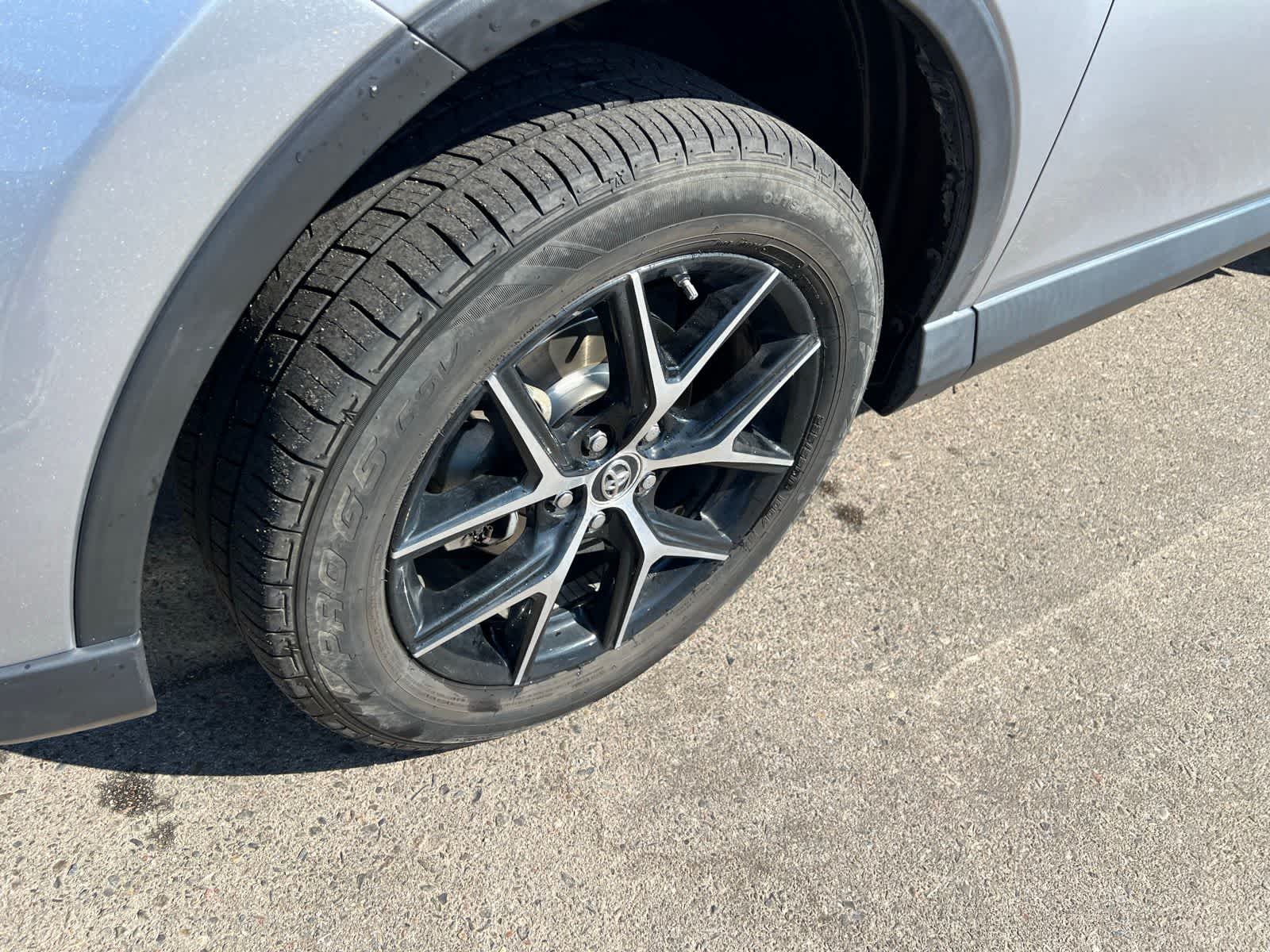 Thumbnail: 2017 Toyota RAV4 - 12