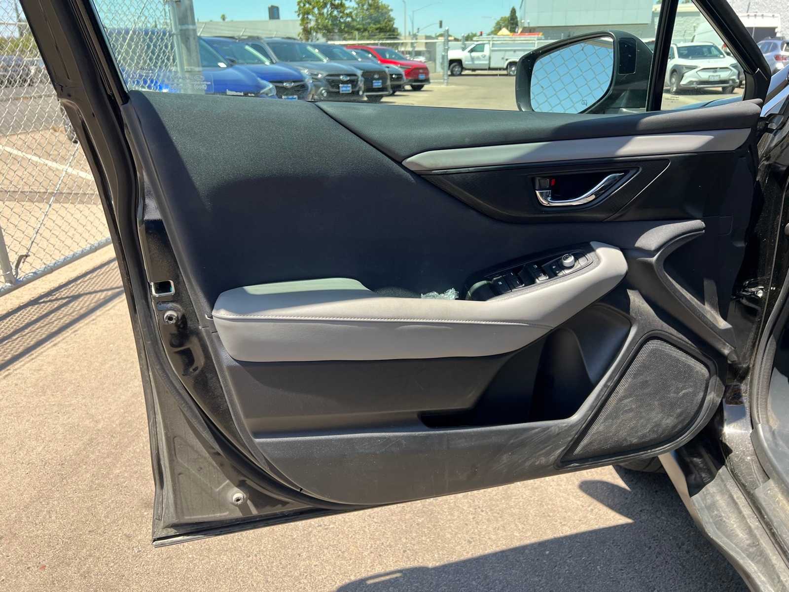 2022 Subaru Outback Premium 16