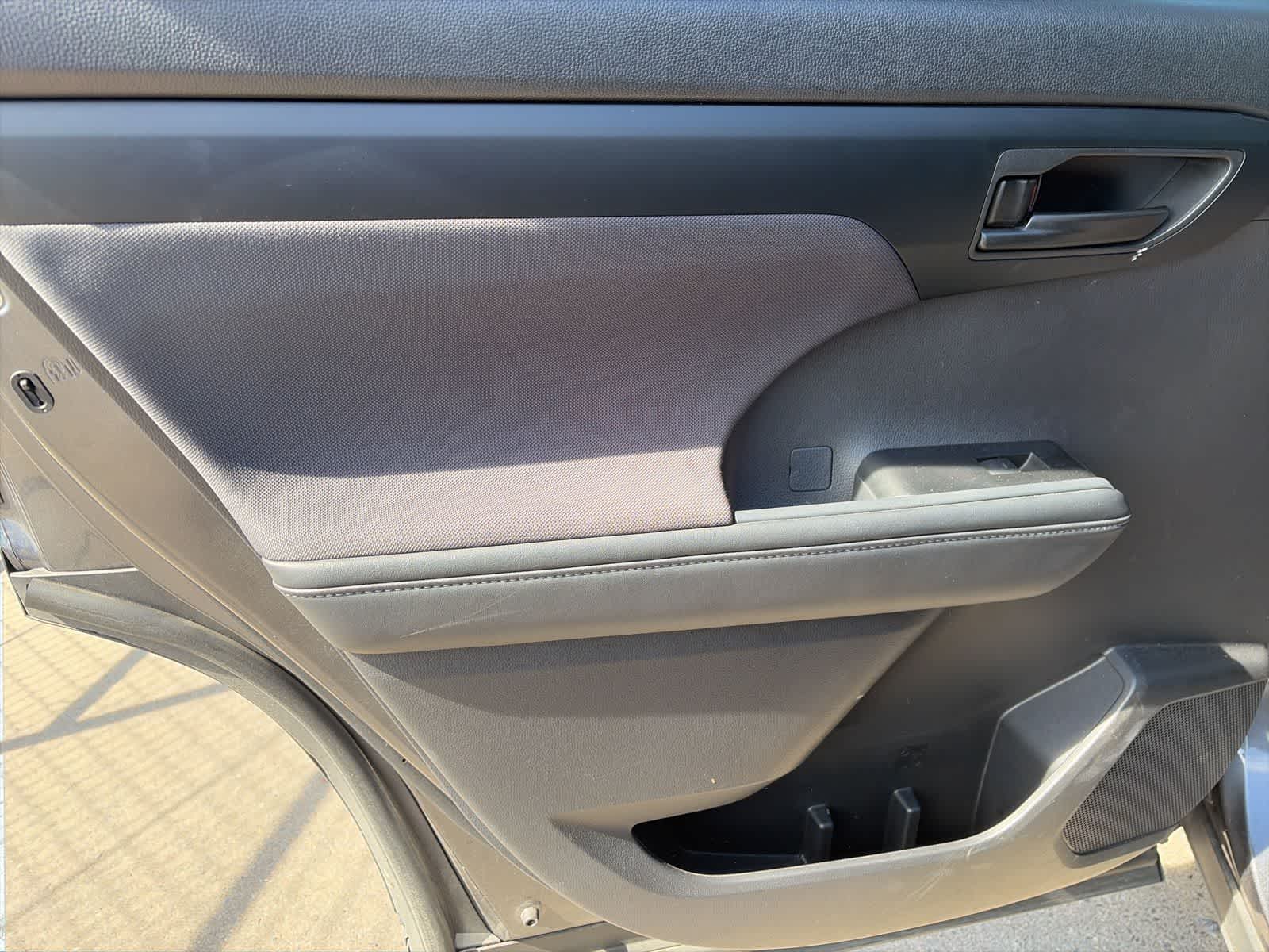 Thumbnail: 2025 Toyota Highlander - 21