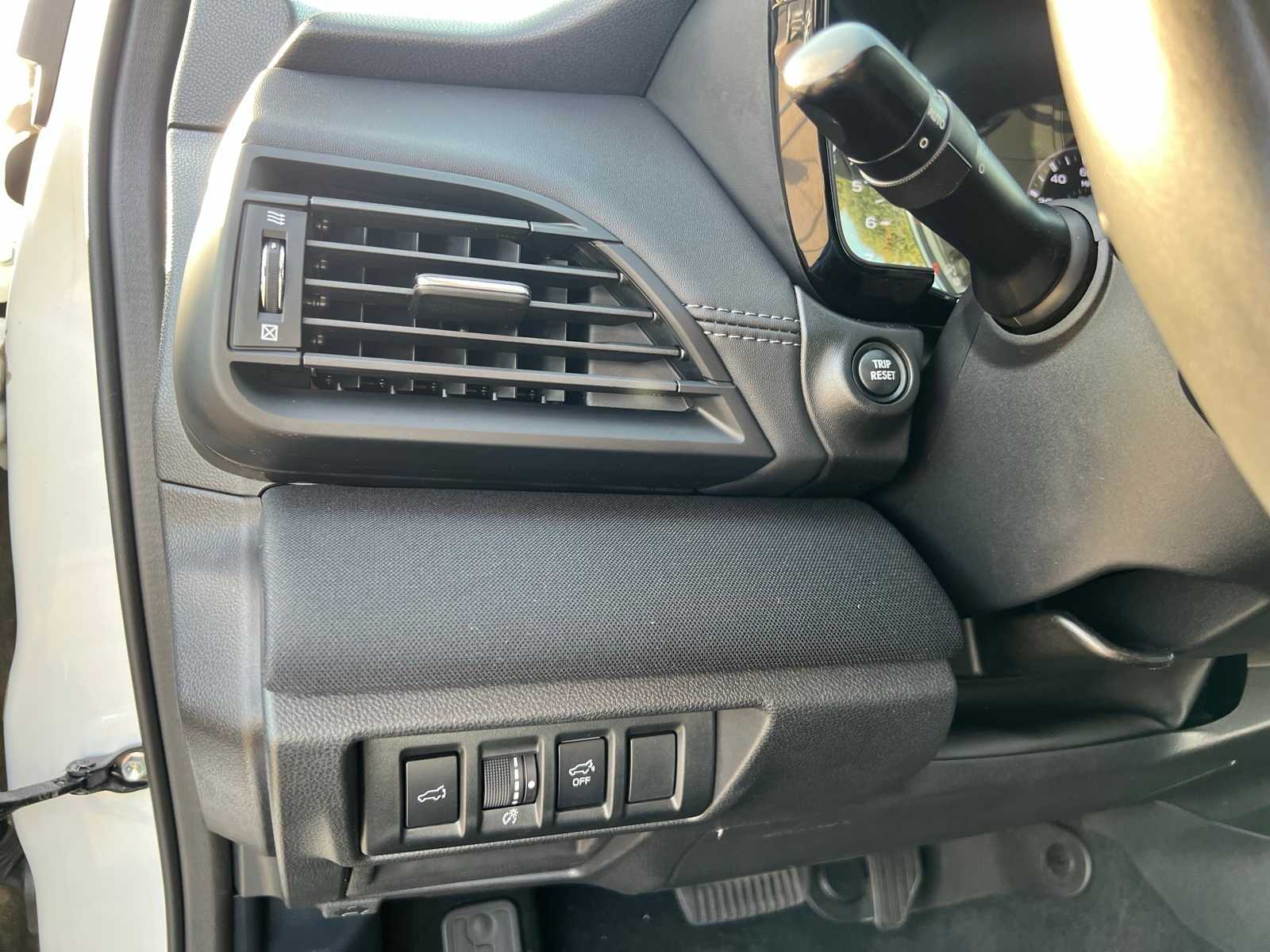 Thumbnail: 2022 Subaru Outback - 33